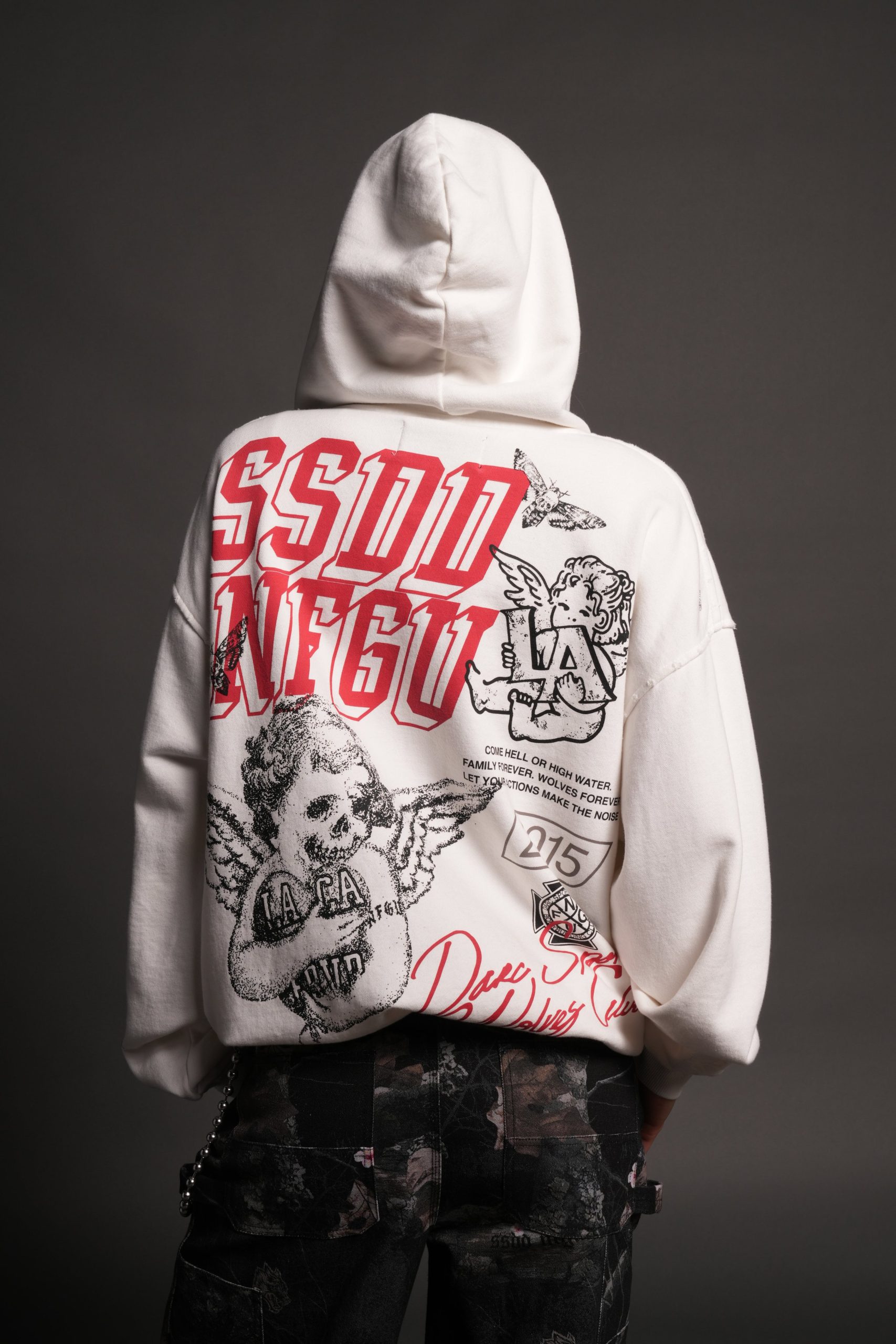 La Ca Frvr Grunge Moatis Zip Hoodie in Cream - Image 9