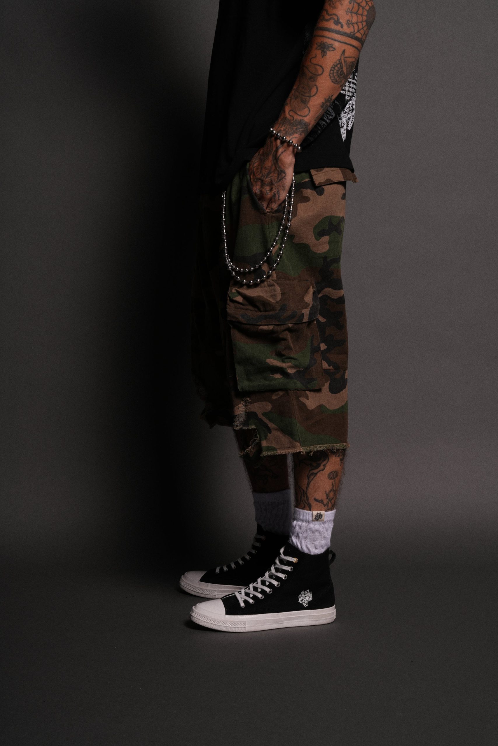 Wolf Chopper Duke Cargo Shorts in Woodland Camo - Image 4