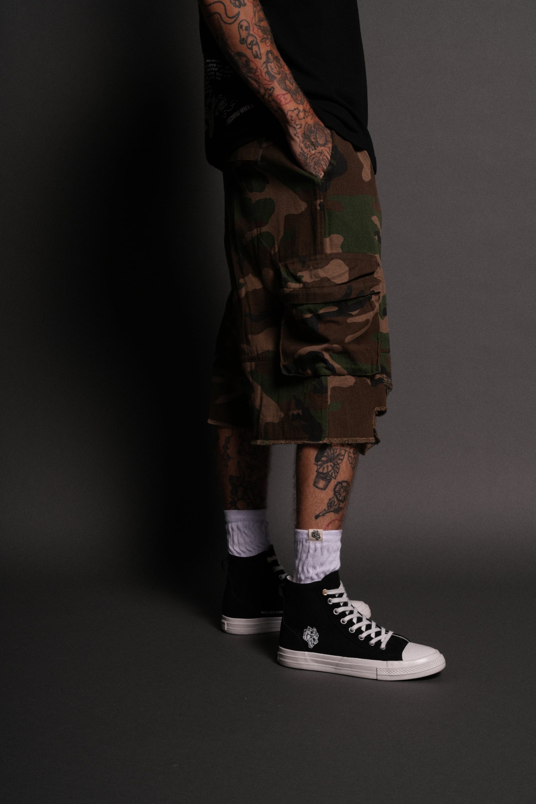 Wolf Chopper Duke Cargo Shorts in Woodland Camo - Image 5