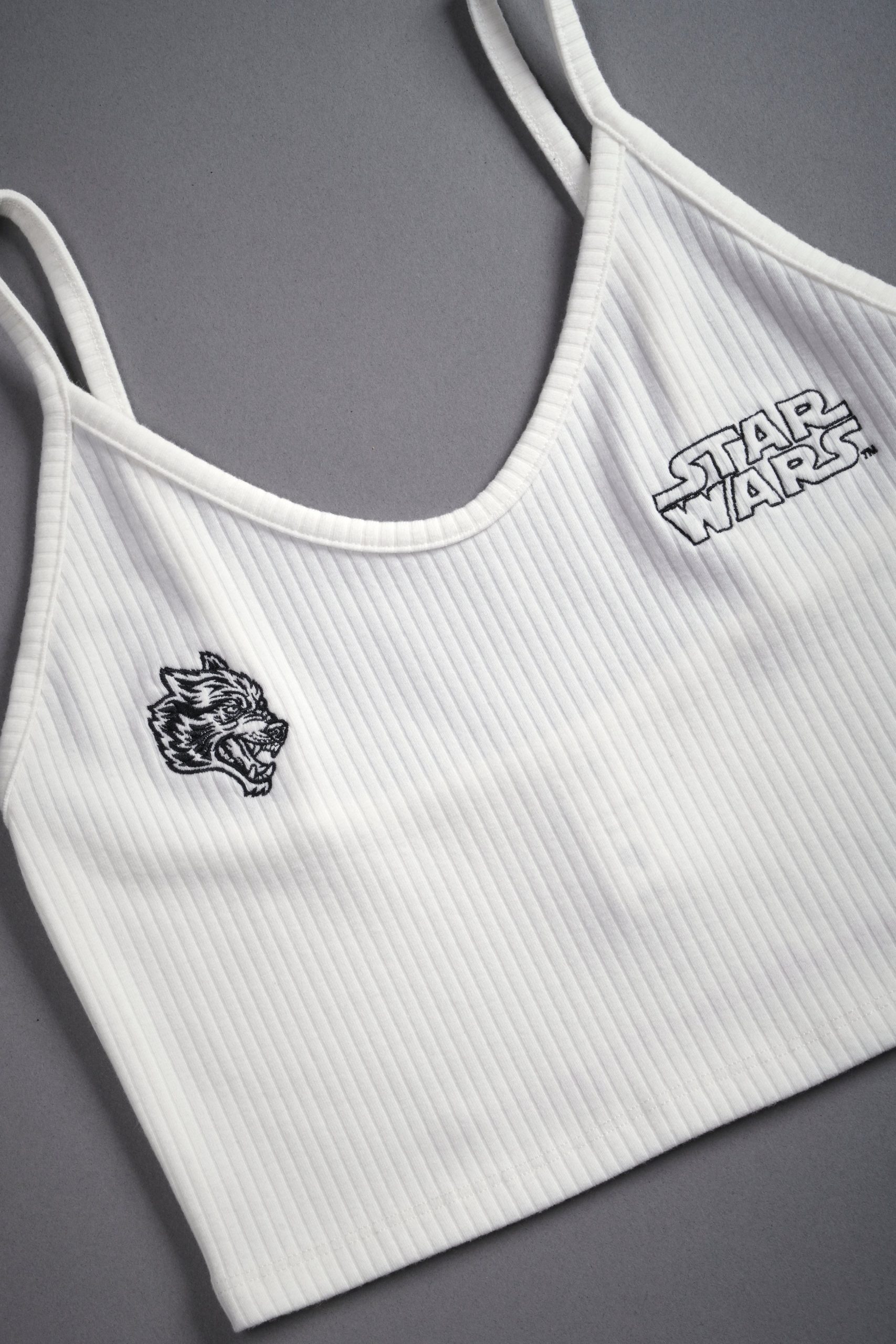 Star Wars Spaghetti Crop Tank in Cream - Image 6