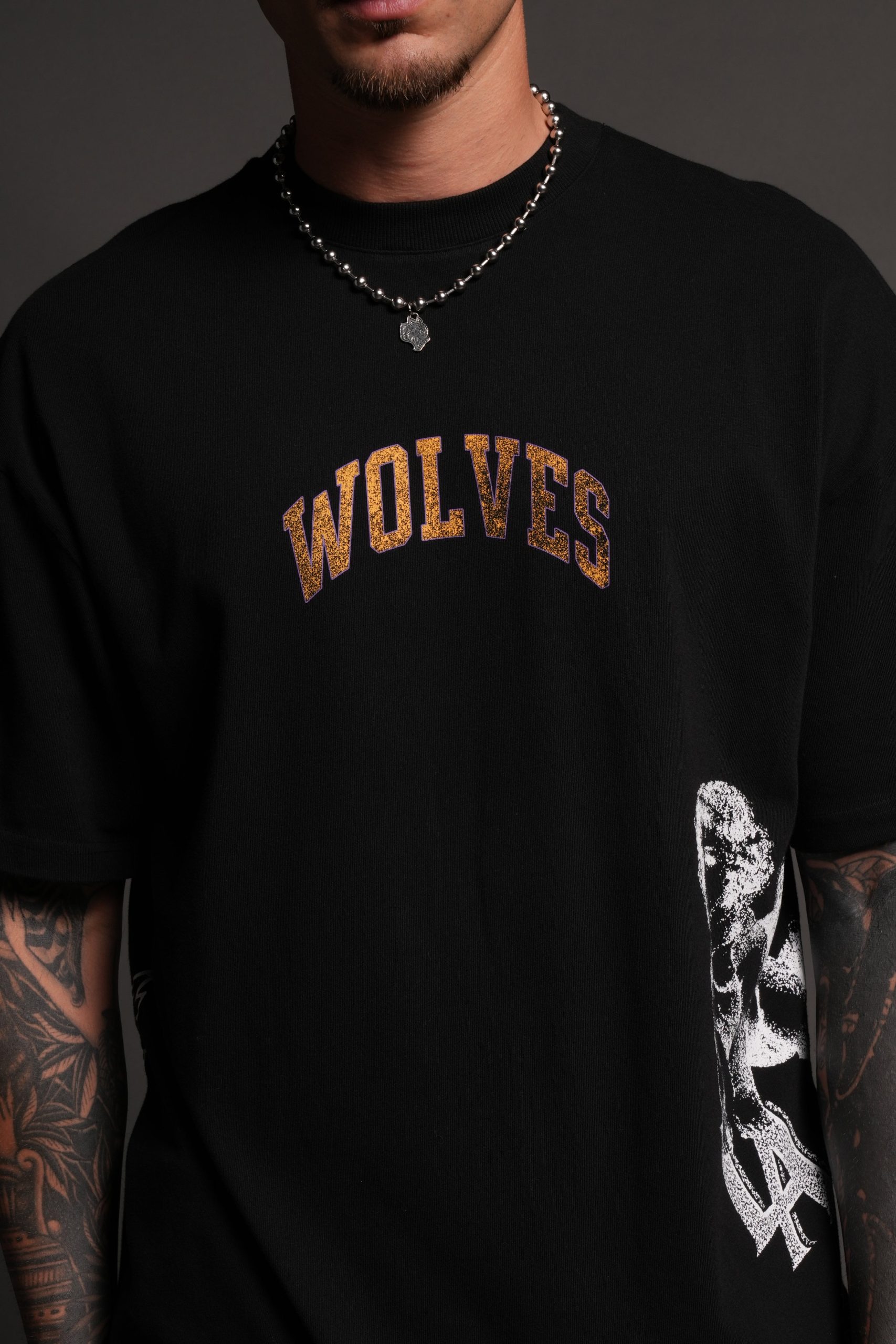 La Has Your Back Premium Oversized Tee in Black - Image 7
