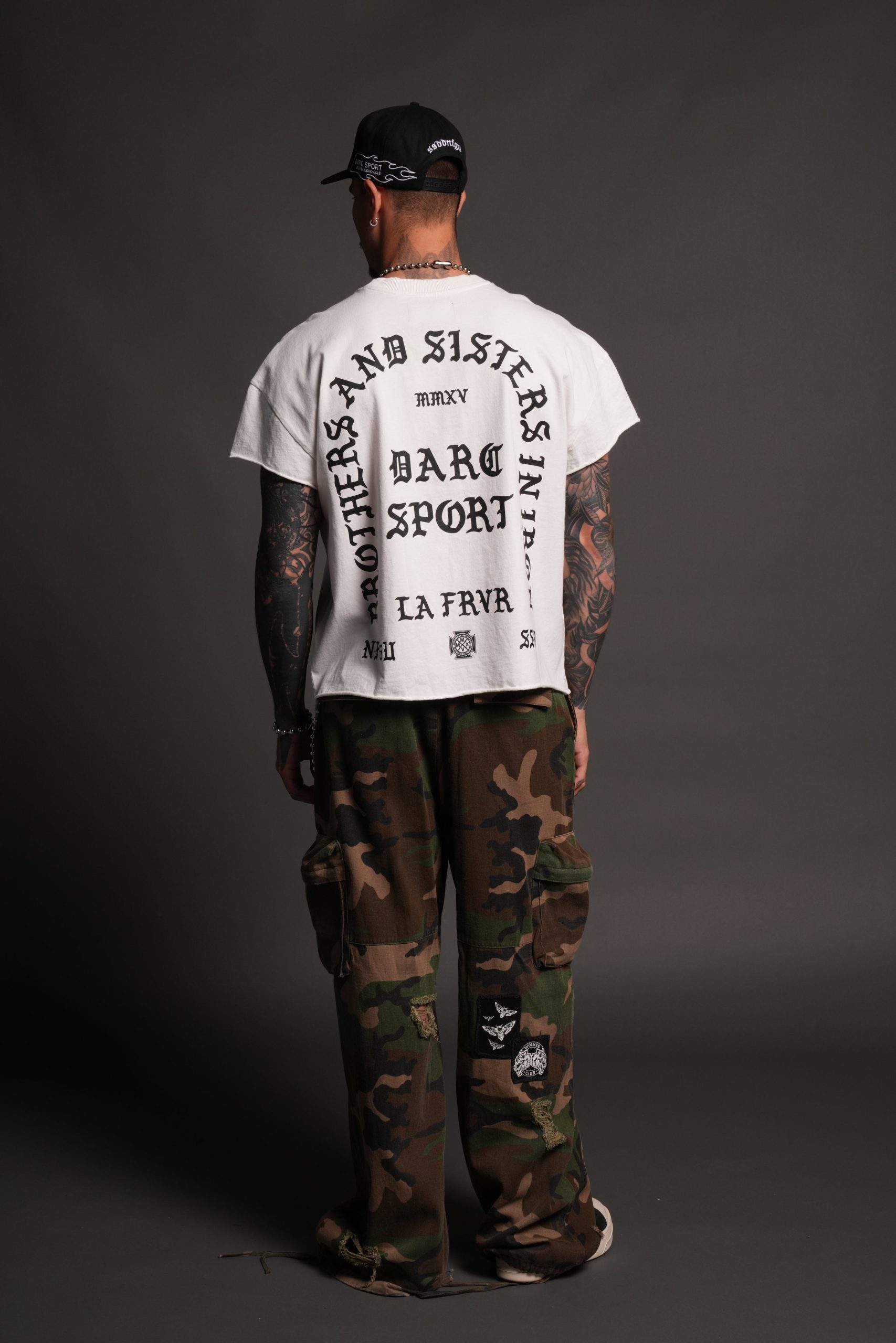 La Cherub Grunge Mid Length Raw Hem Cap Sleeve Tee in Cream - Image 6