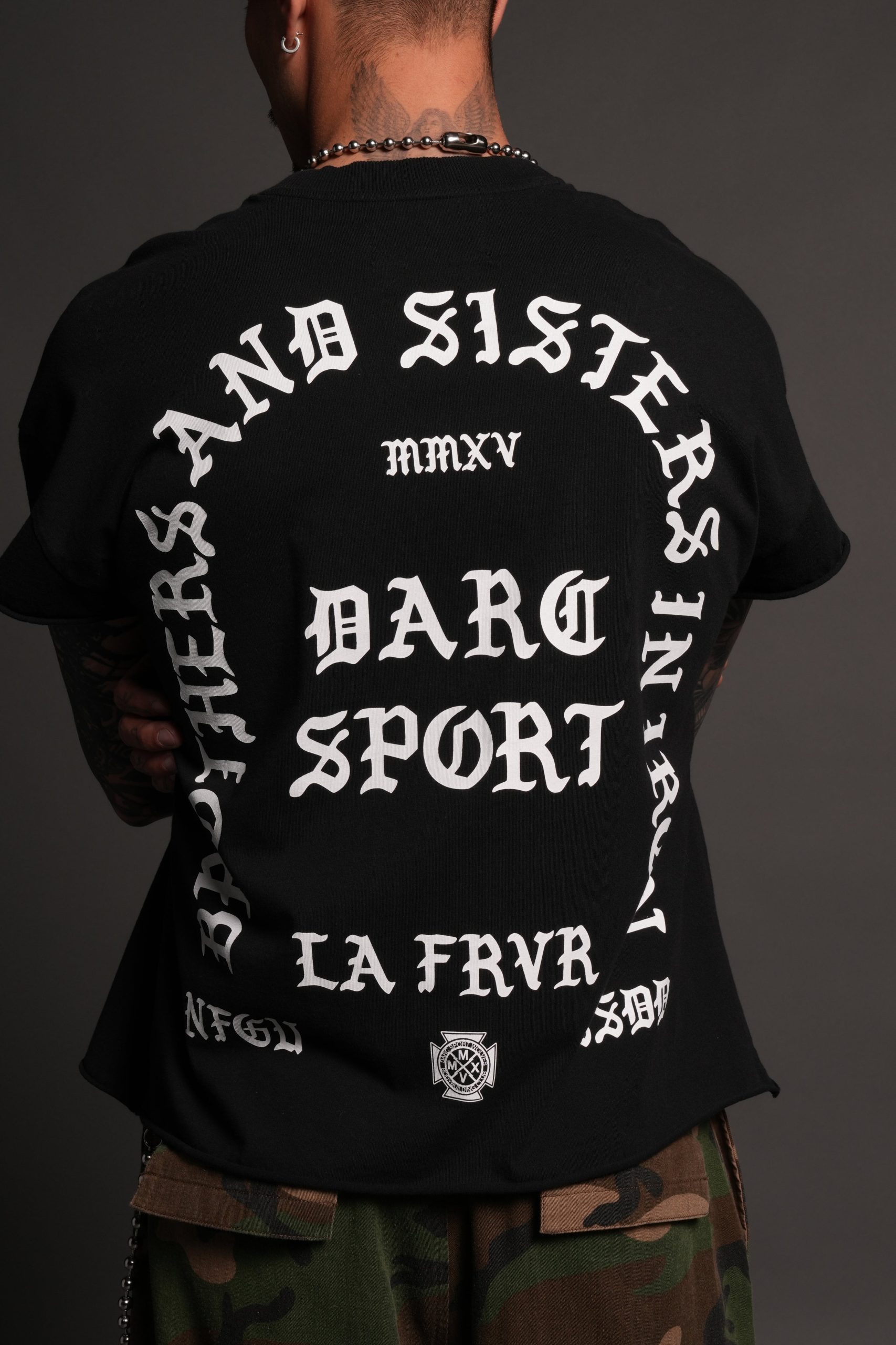 La Cherub Grunge Mid Length Raw Hem Cap Sleeve Tee in Black - Image 11