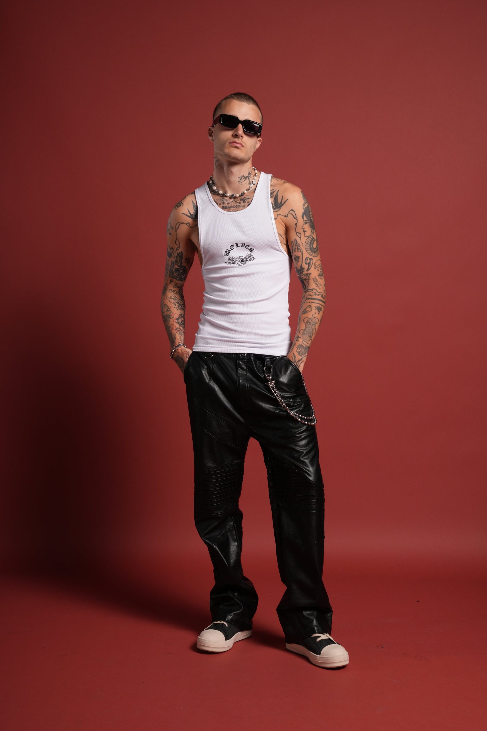 VD Chopper Ribbed Tank V2 in White - Image 4