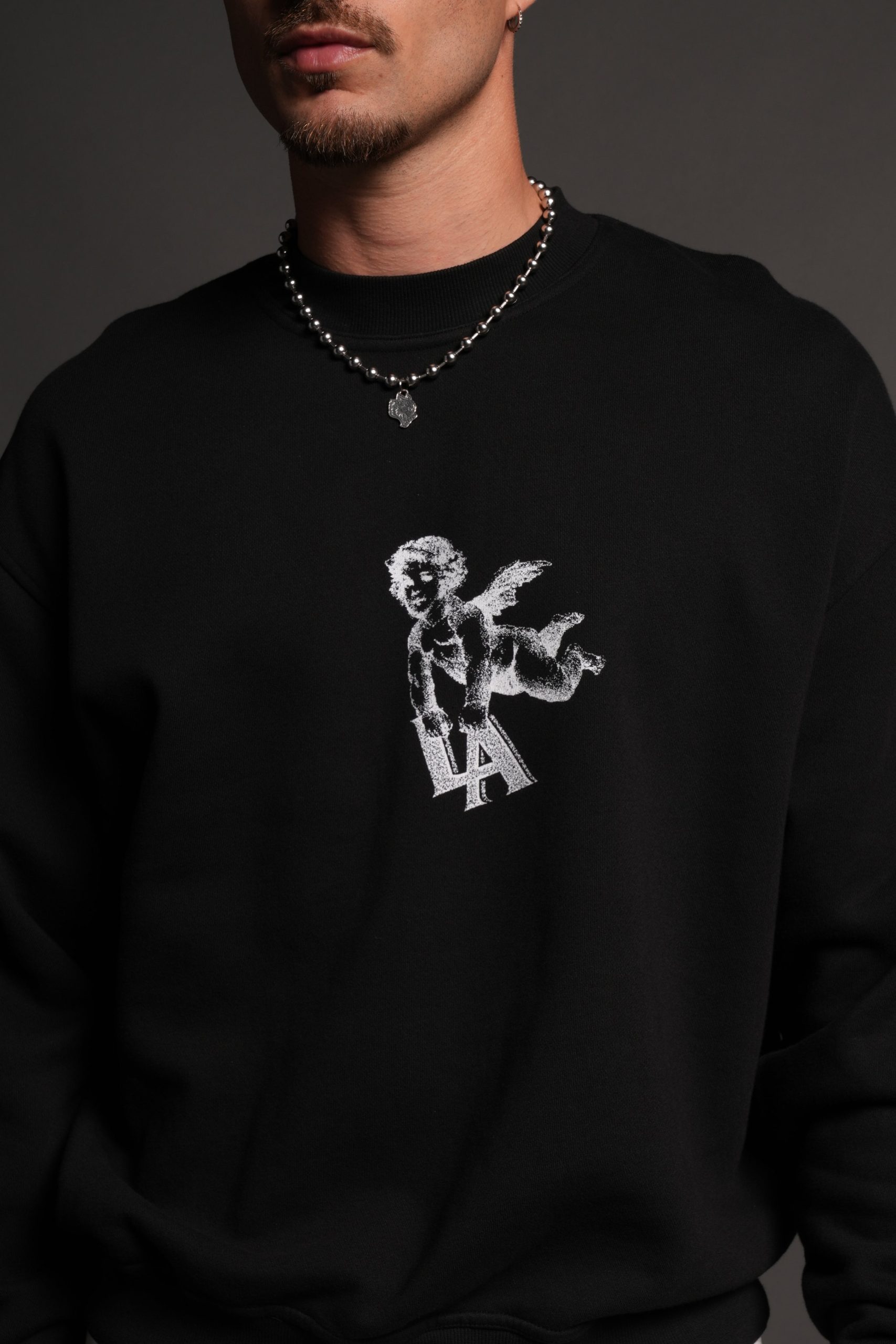 La Cherub London Crewneck in Black - Image 11