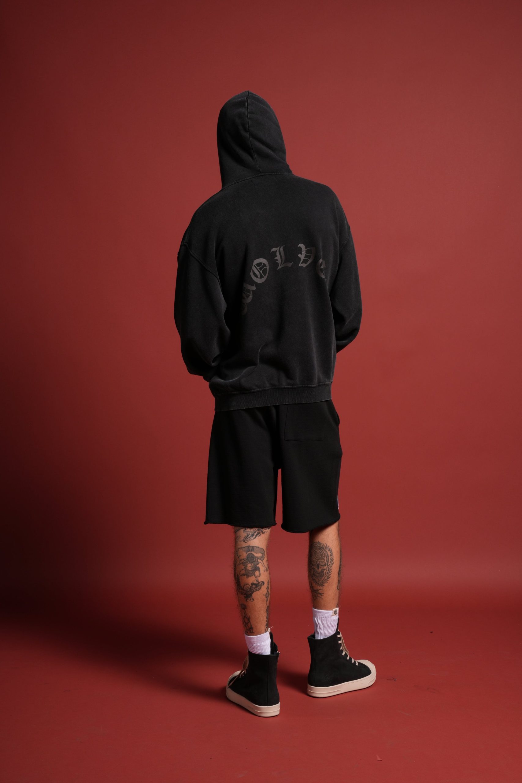 Rebel Heritage Grunge Oversized Raw Hem Post Lounge Sweat Shorts in Black - Image 7
