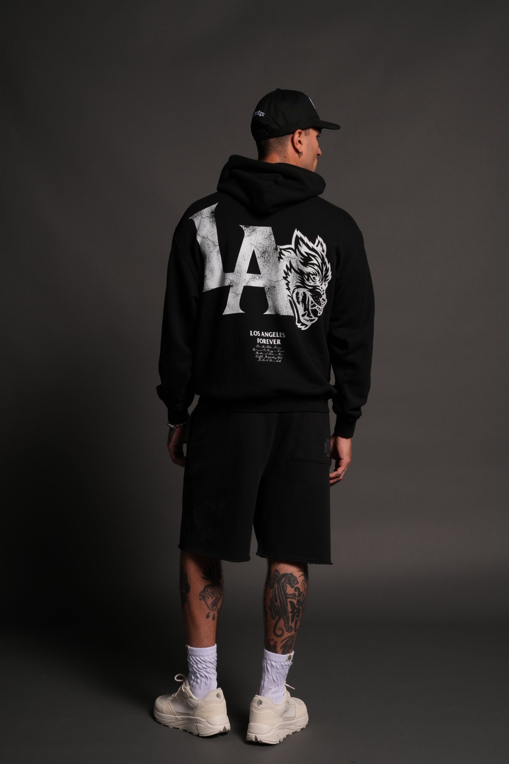 La Wolves V2 Pierce Hoodie in Black - Image 6