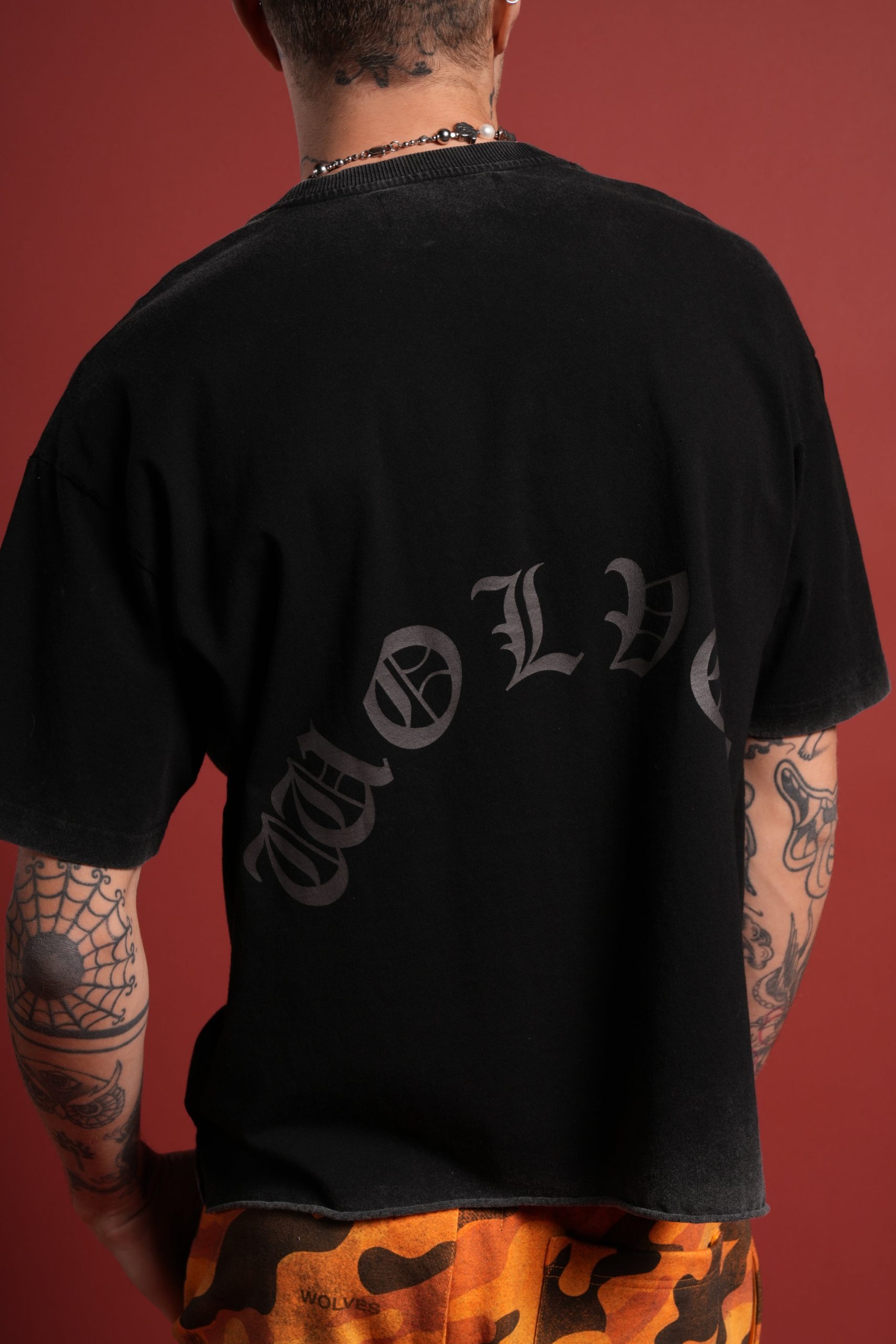 DSVD Legacy Grunge Mid-Length Raw Hem Tee in Black - Image 8