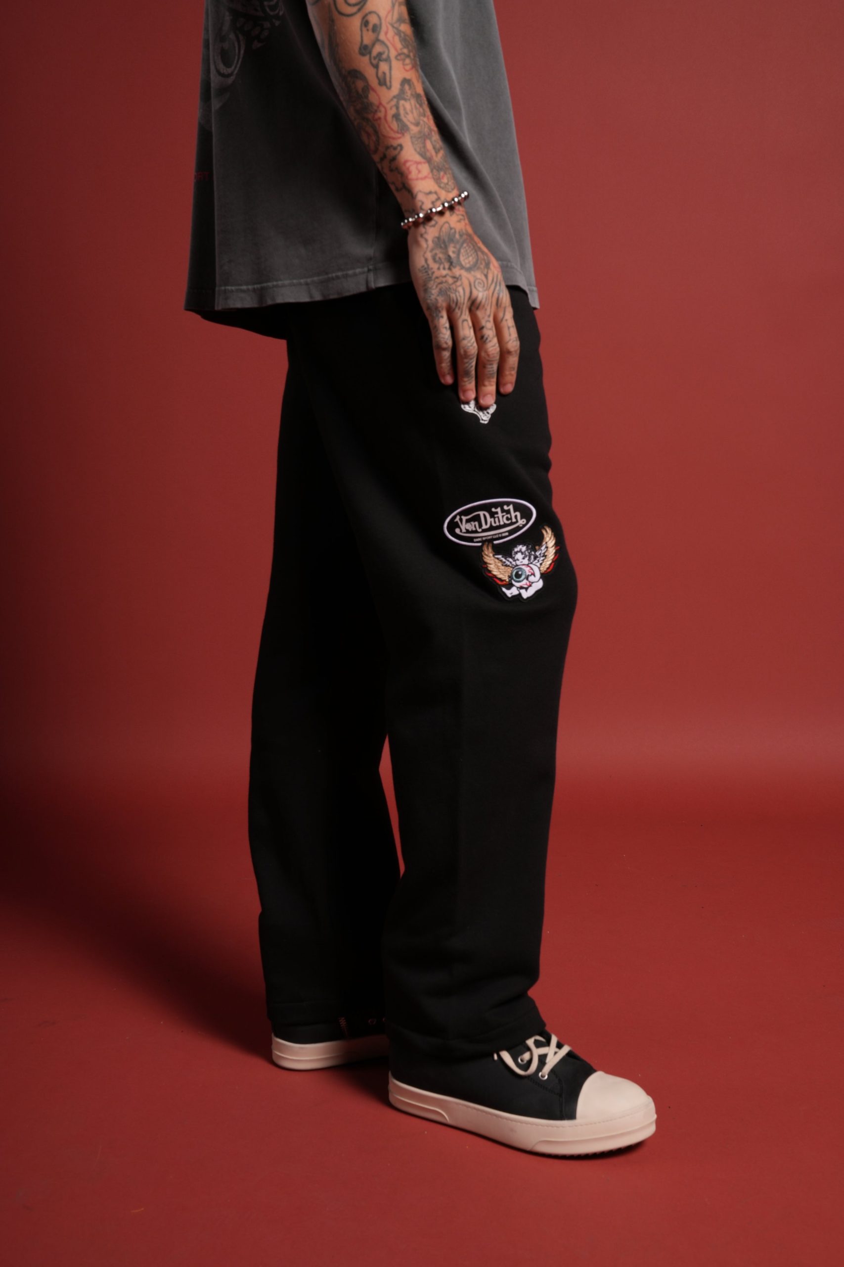 Darc Kulture Bigelow Cargo Sweat Pants in Black - Image 5