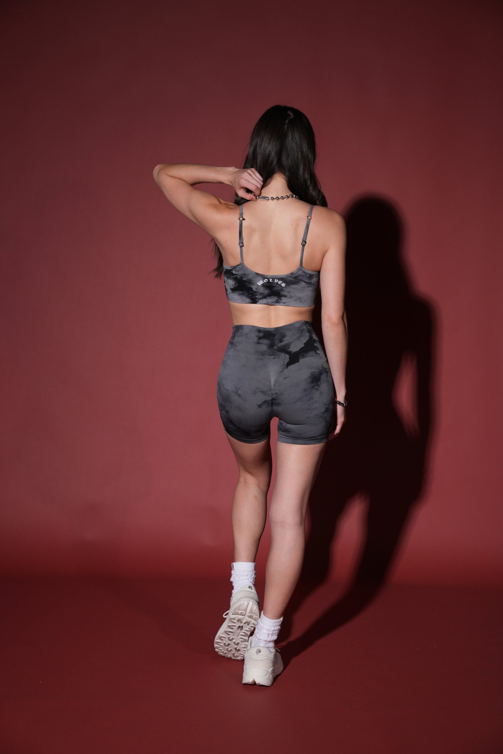Dual Wolf Chopper Everson Seamless Sports Bra in Black Ghost Clouds - Image 6