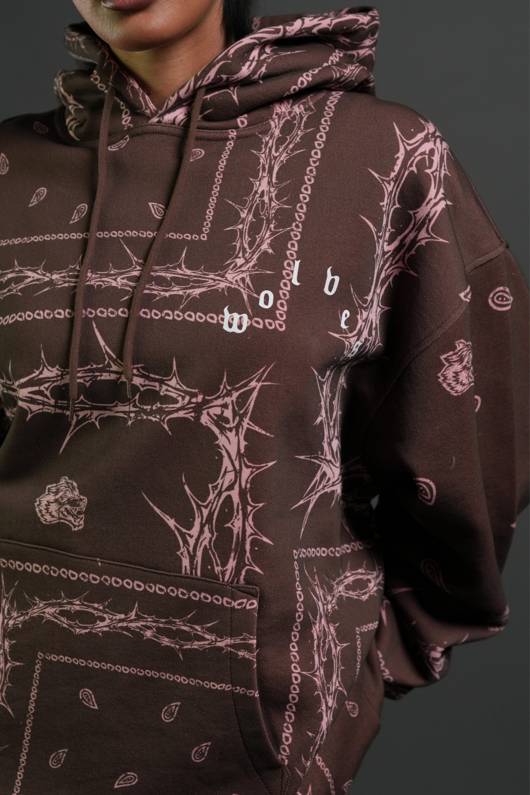 Wolves Pyramid Bishop Hoodie in Desert Dust Thorn Paisley - Image 10