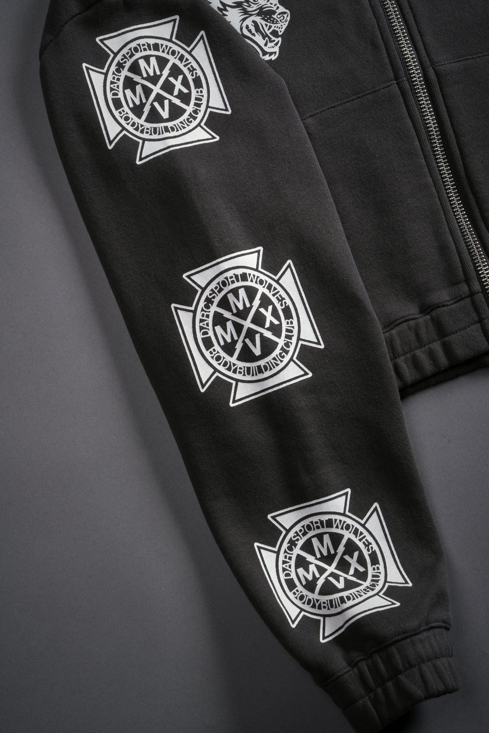 The Power Of The Dark Side Padme Chambers (Cropped) Zip Hoodie in Wolf Gray - Image 6