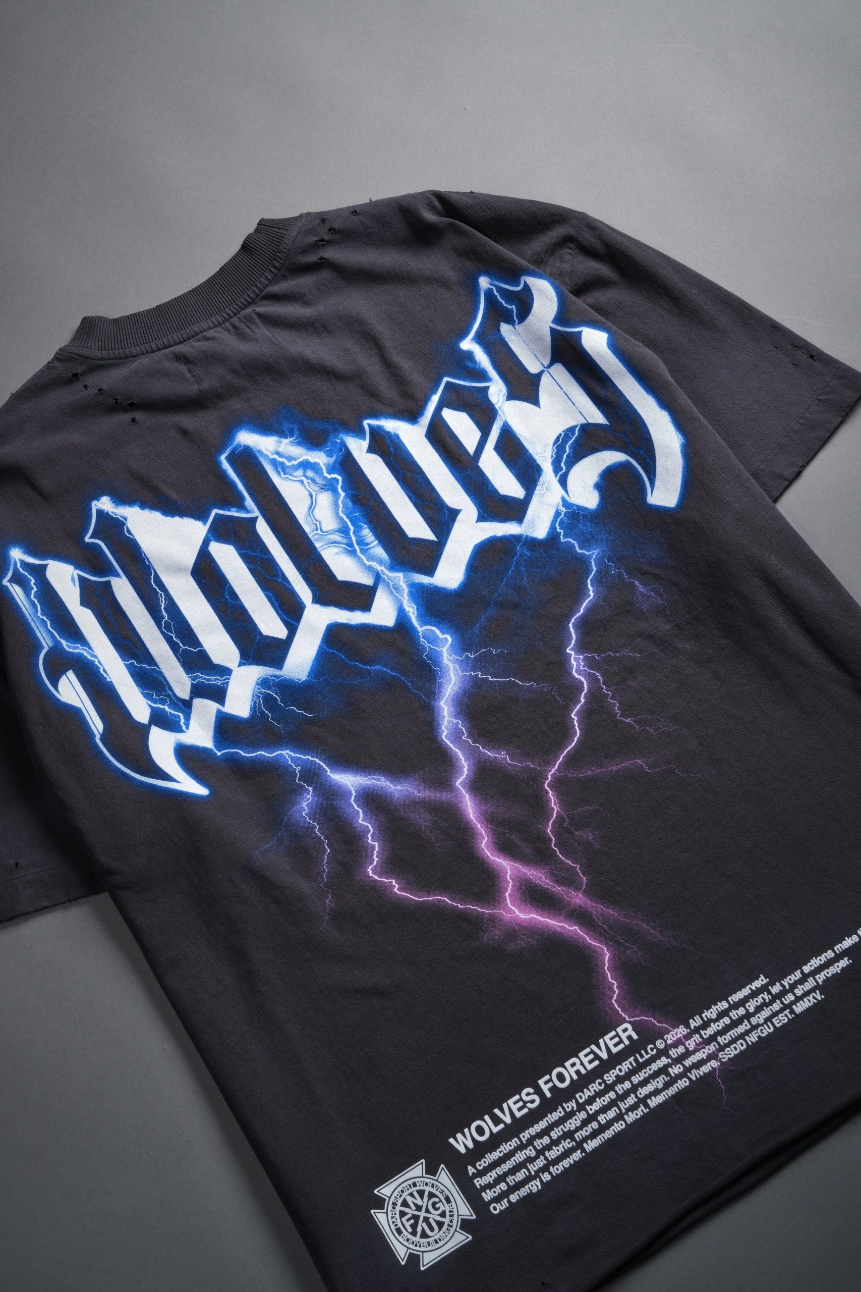 Wolves Lightning Distressed Grunge Tee in Wolf Gray Drift Wash - Image 9