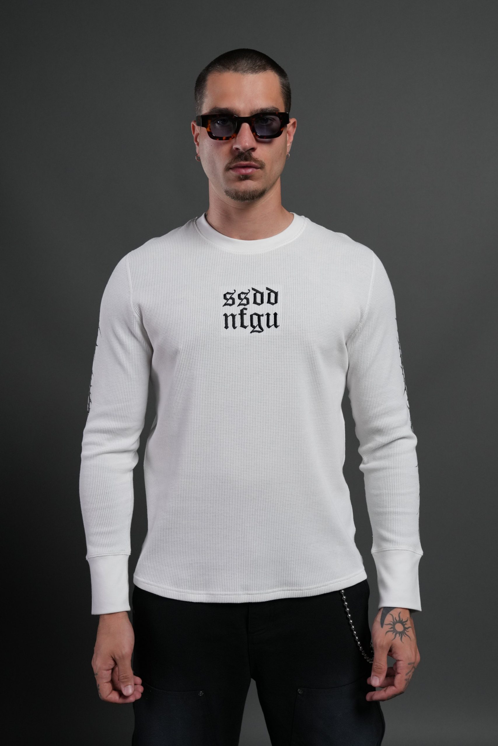SSDDNFGU Thorns Lightweight Thermal in Cream - Image 4
