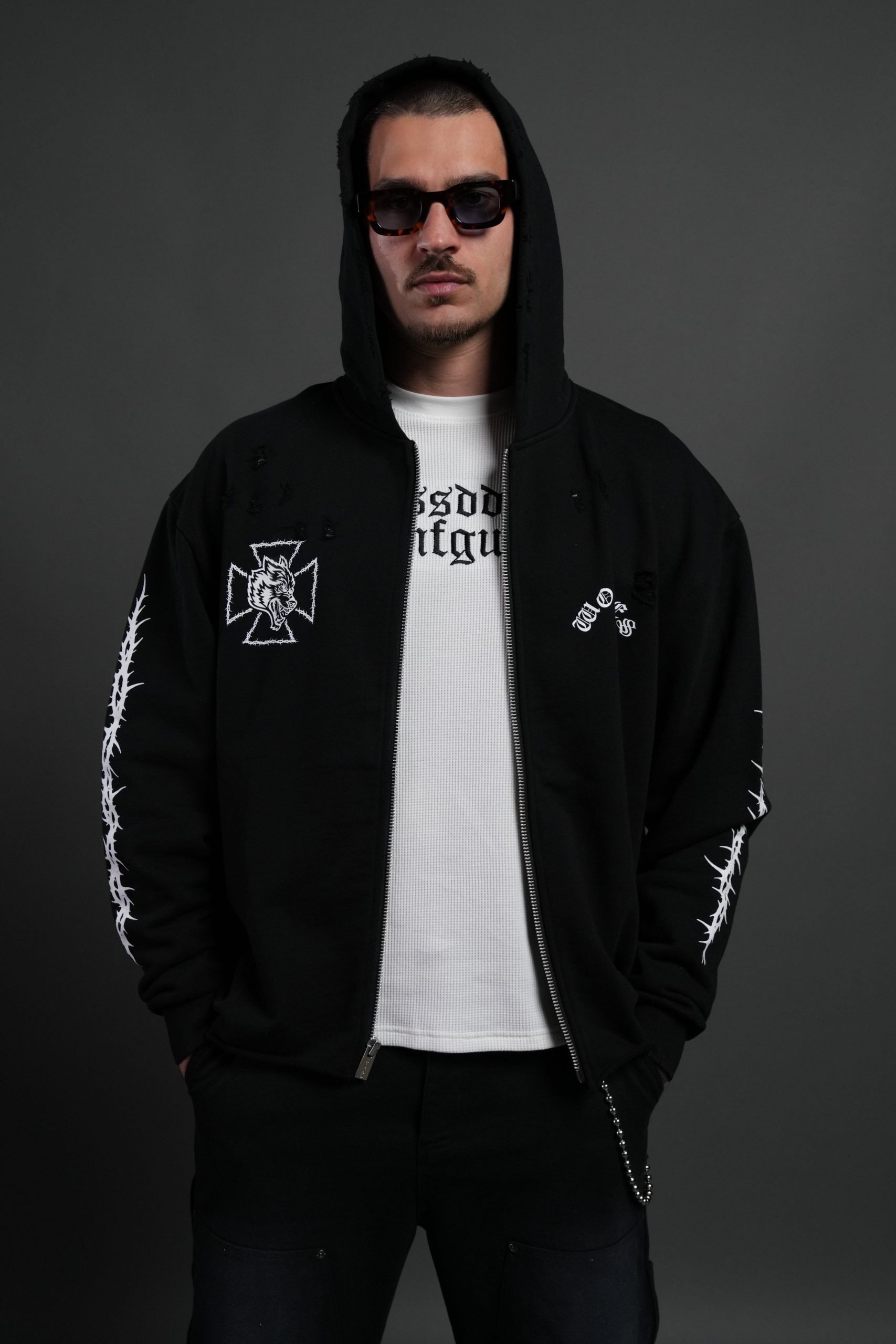 Ascend Distressed Grunge Mid Length Raw Hem Zip Hoodie in Black - Image 5