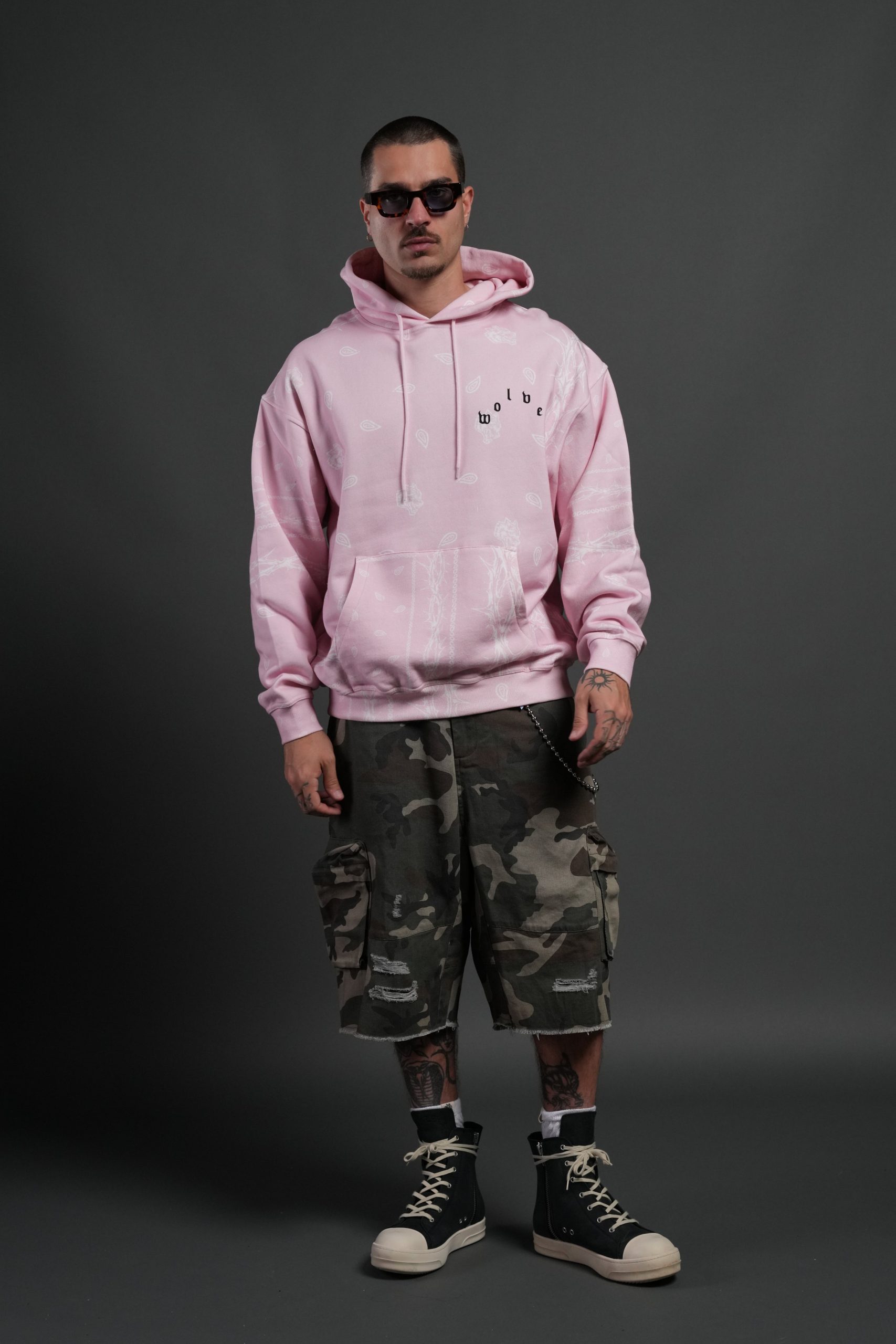 Wolves Pyramid Bishop Hoodie in Blush Pink Thorn Paisley - Image 4