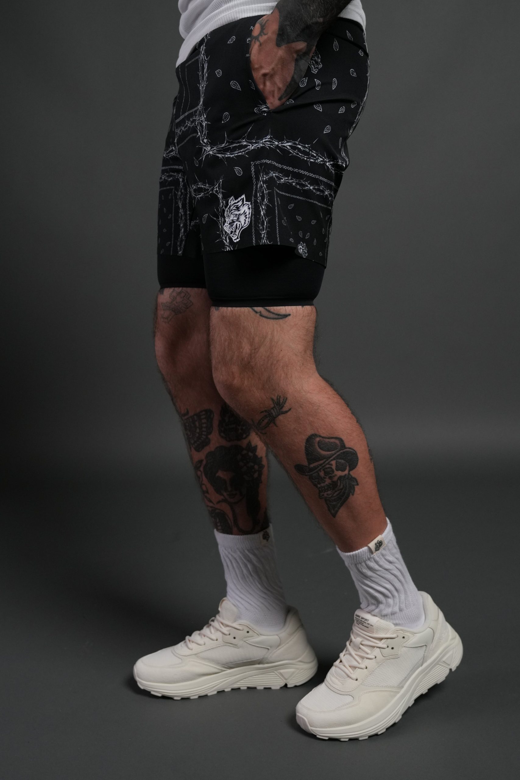 Dual Compression Shorts in Black/White Thorn Paisley - Image 4