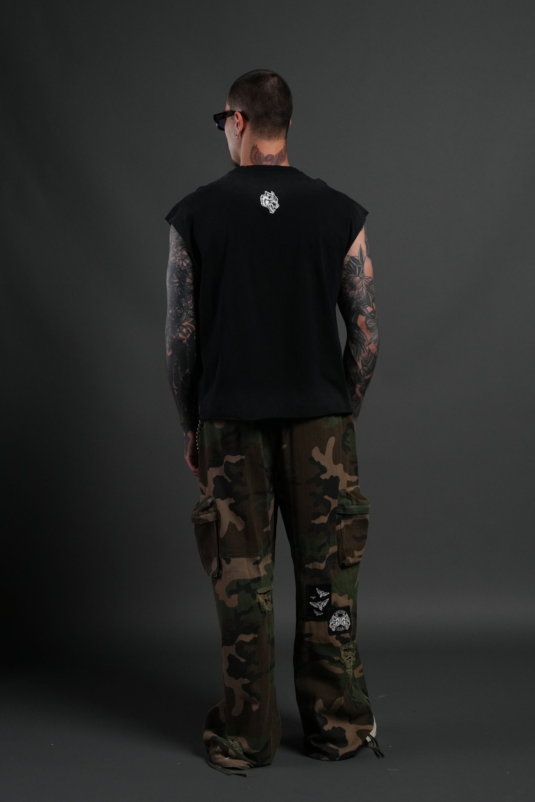 Hell is Real Distressed Grunge Mid-Length Raw Hem Muscle Tee in Black Drift Wash - Image 6
