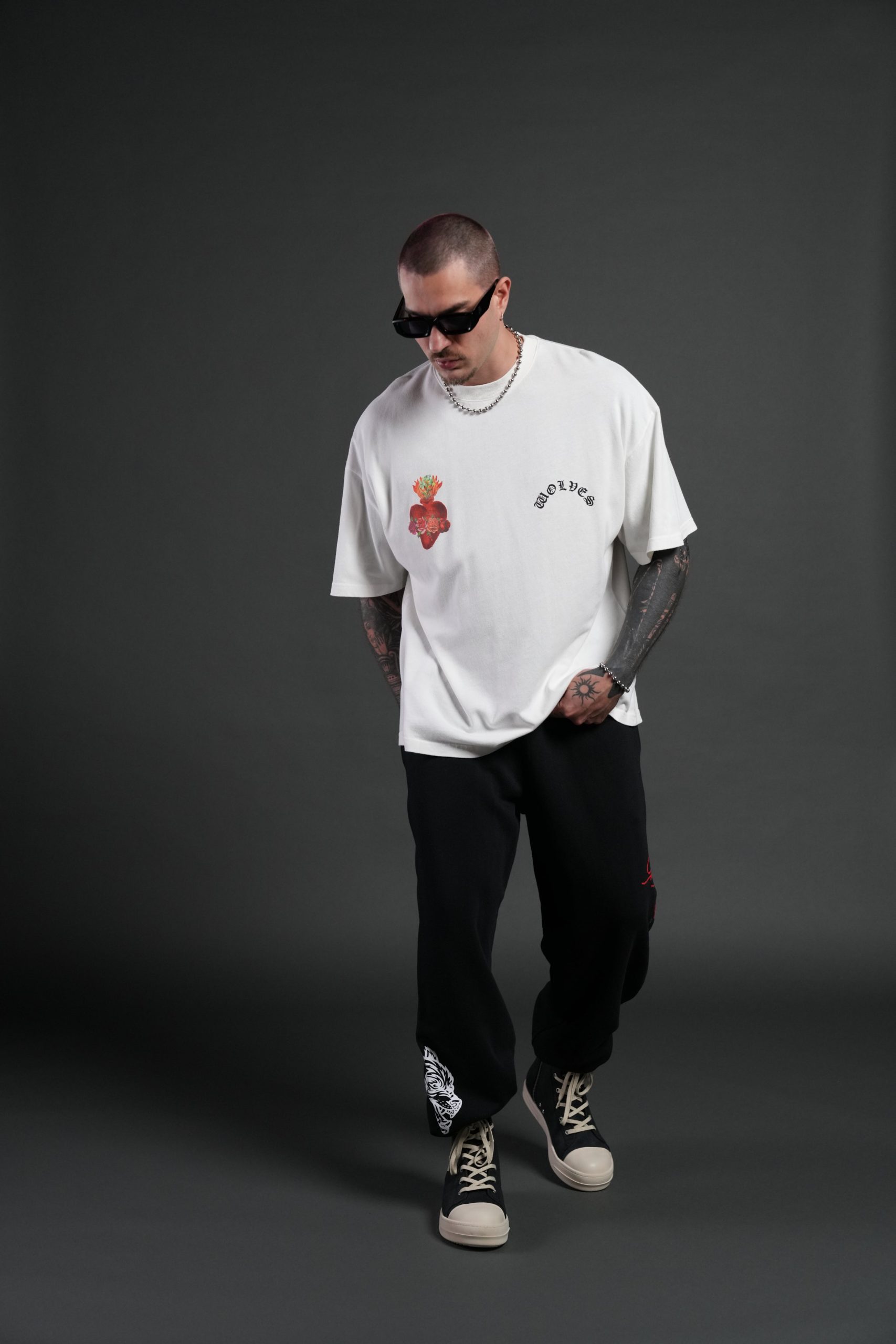 Heart Oath Premium Oversized Tee in Cream - Image 5