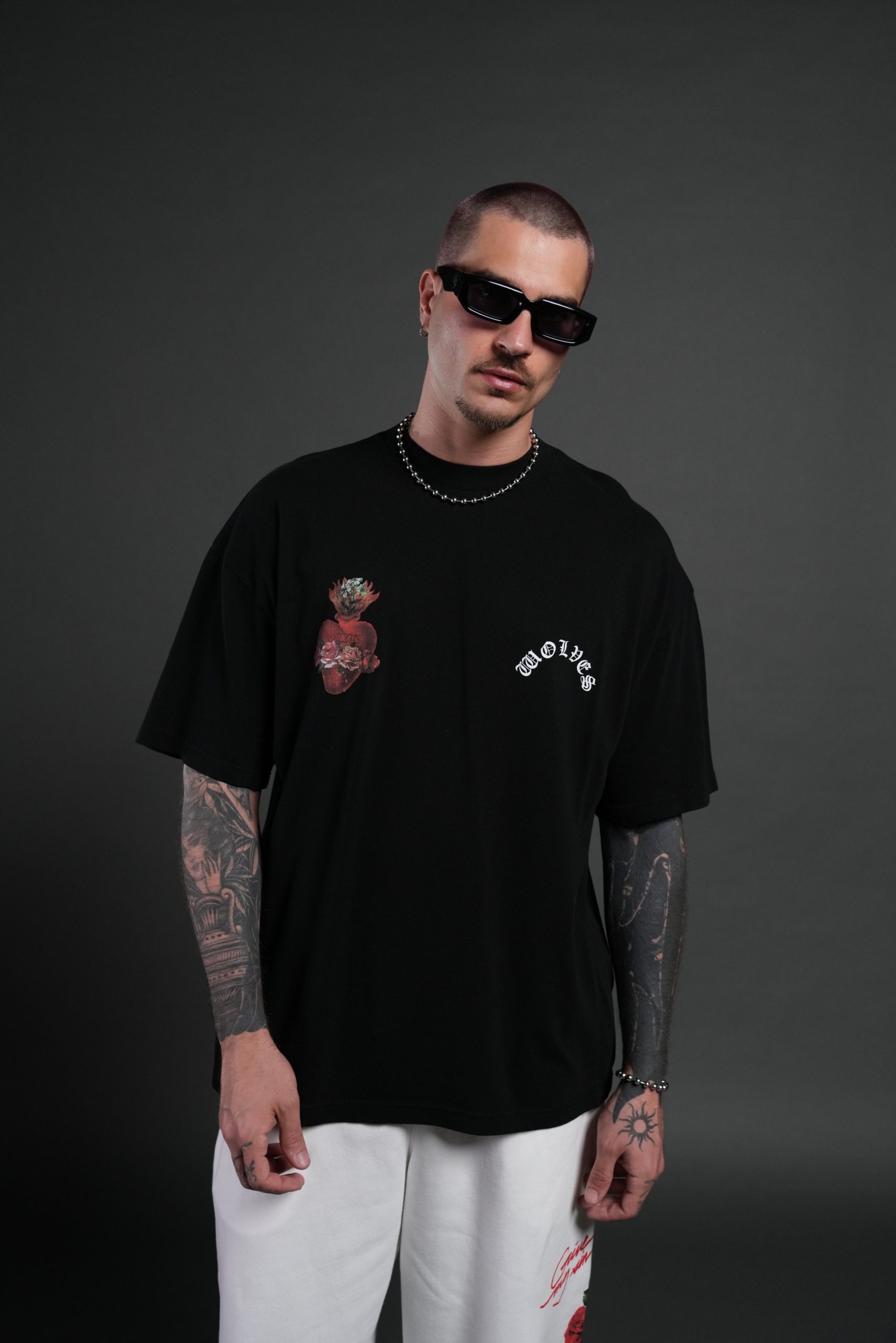 Heart Oath Premium Oversized Tee in Black - Image 2