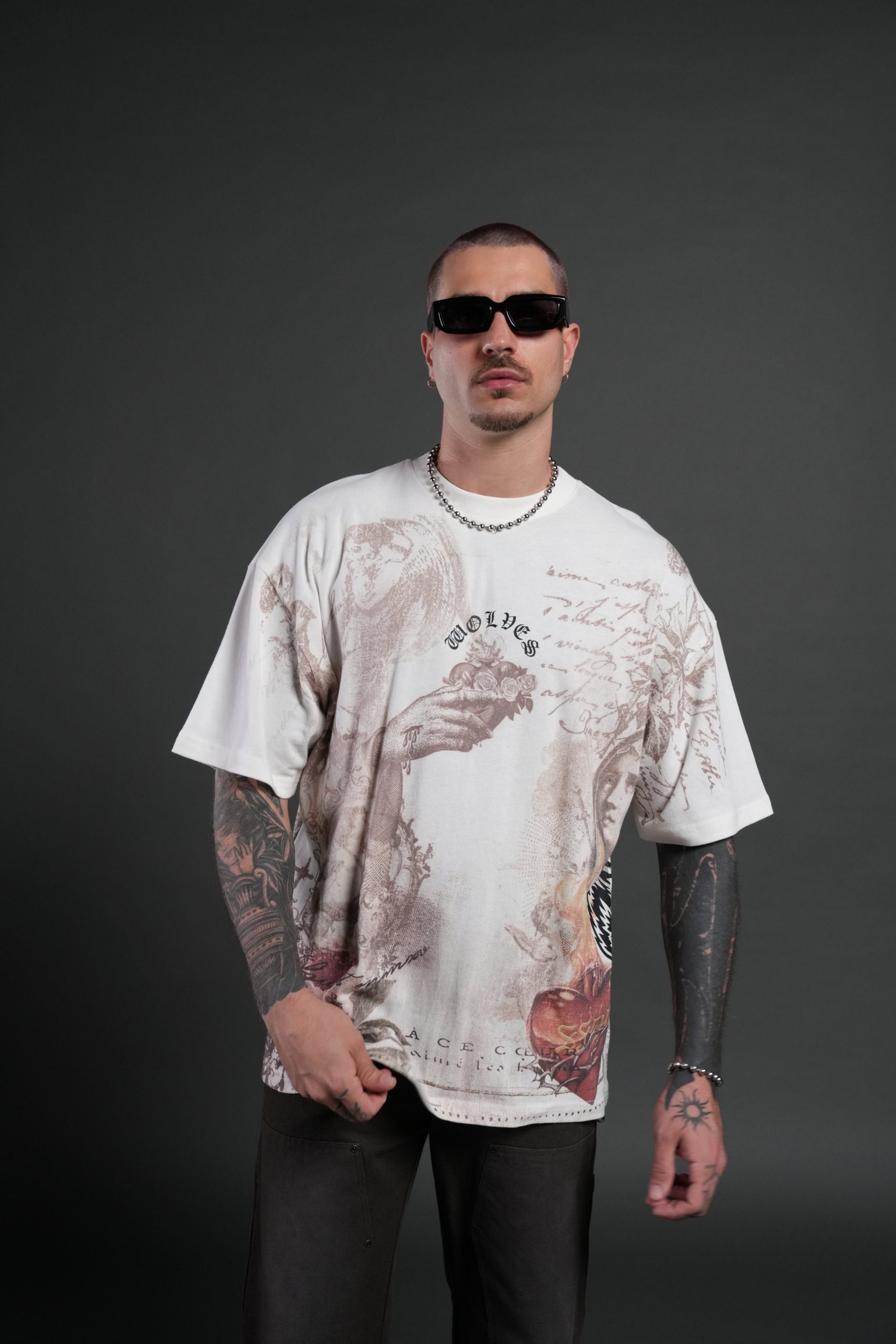Heart of Thorns Premium Oversized Tee in Cream - Image 4