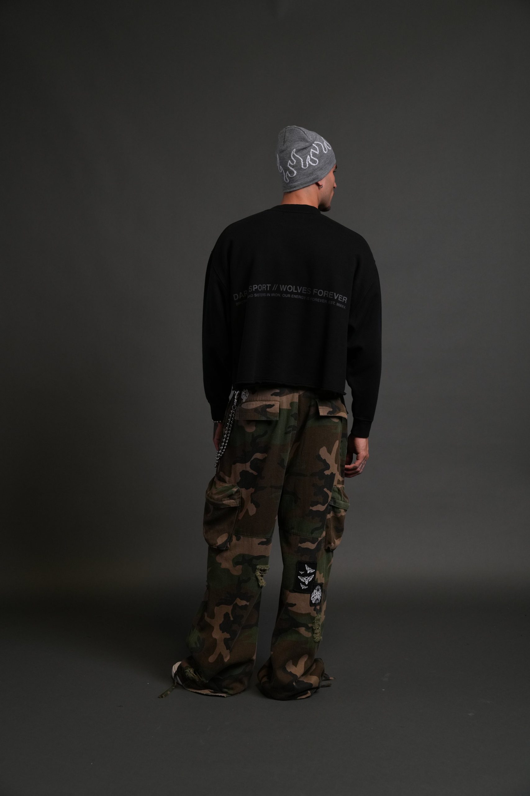 Pyramid Wolves Raw Hem Box Cut Crewneck in Black - Image 6