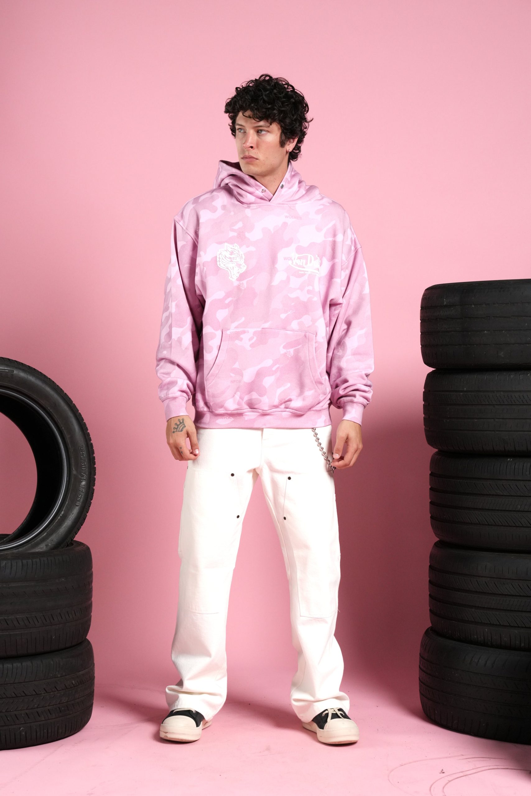 Von Wild Pierce Hoodie in Dsvd Bubblegum Camo - Image 11