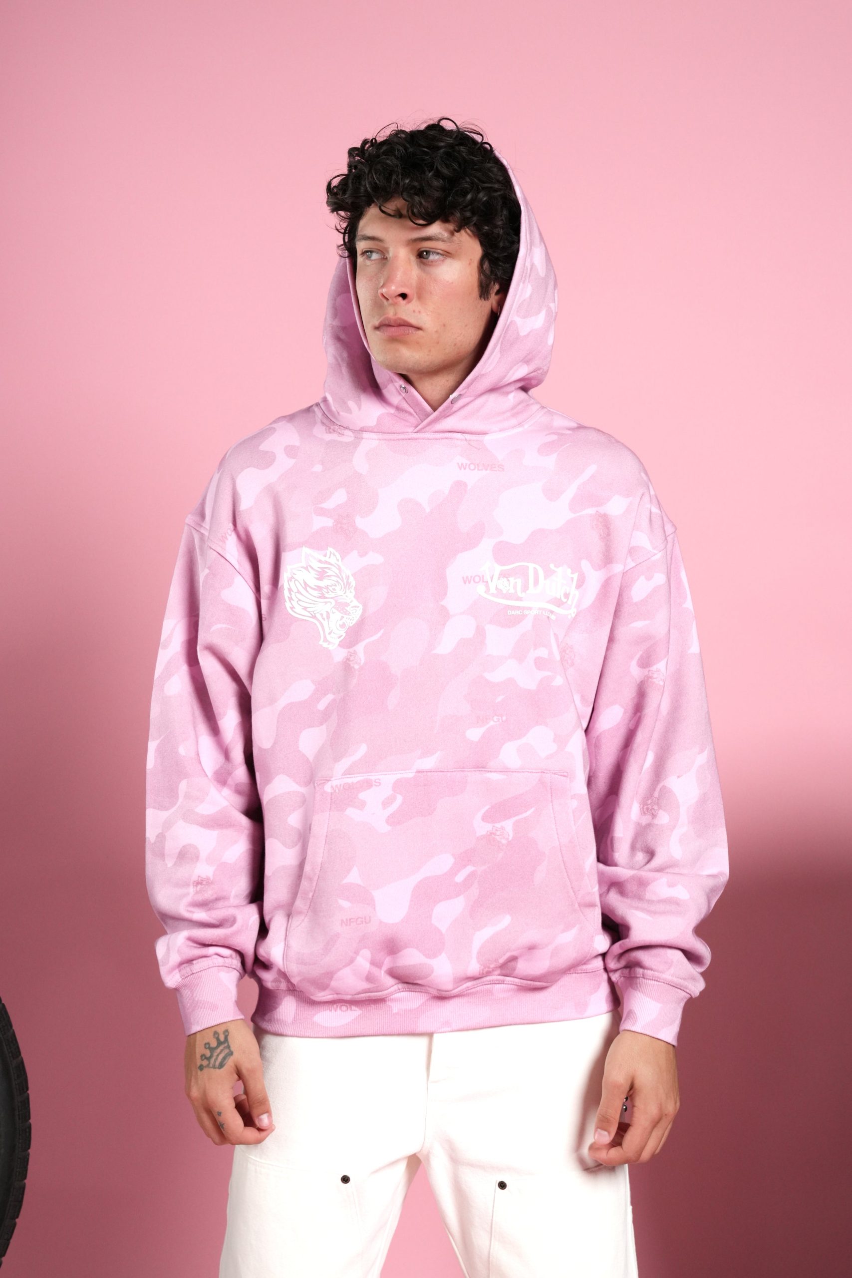 Von Wild Pierce Hoodie in Dsvd Bubblegum Camo - Image 9