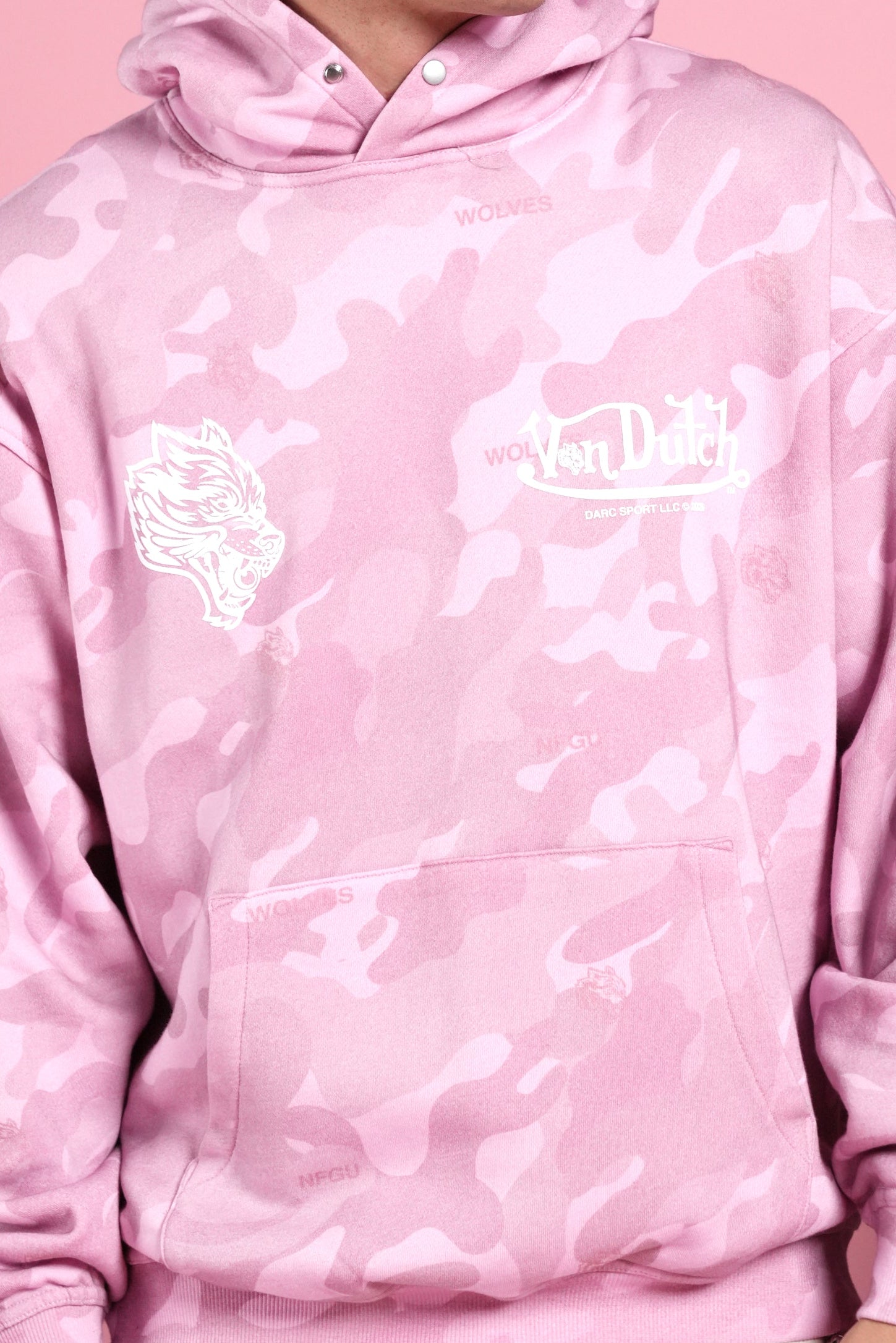 Von Wild Pierce Hoodie in Dsvd Bubblegum Camo - Image 13