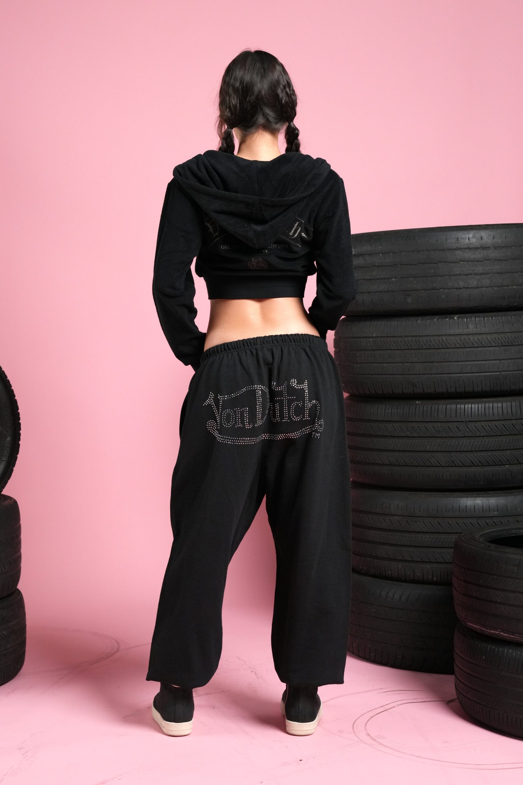 Y2Kulture Lightweight Lounger Sweat Pants in Black - Image 2