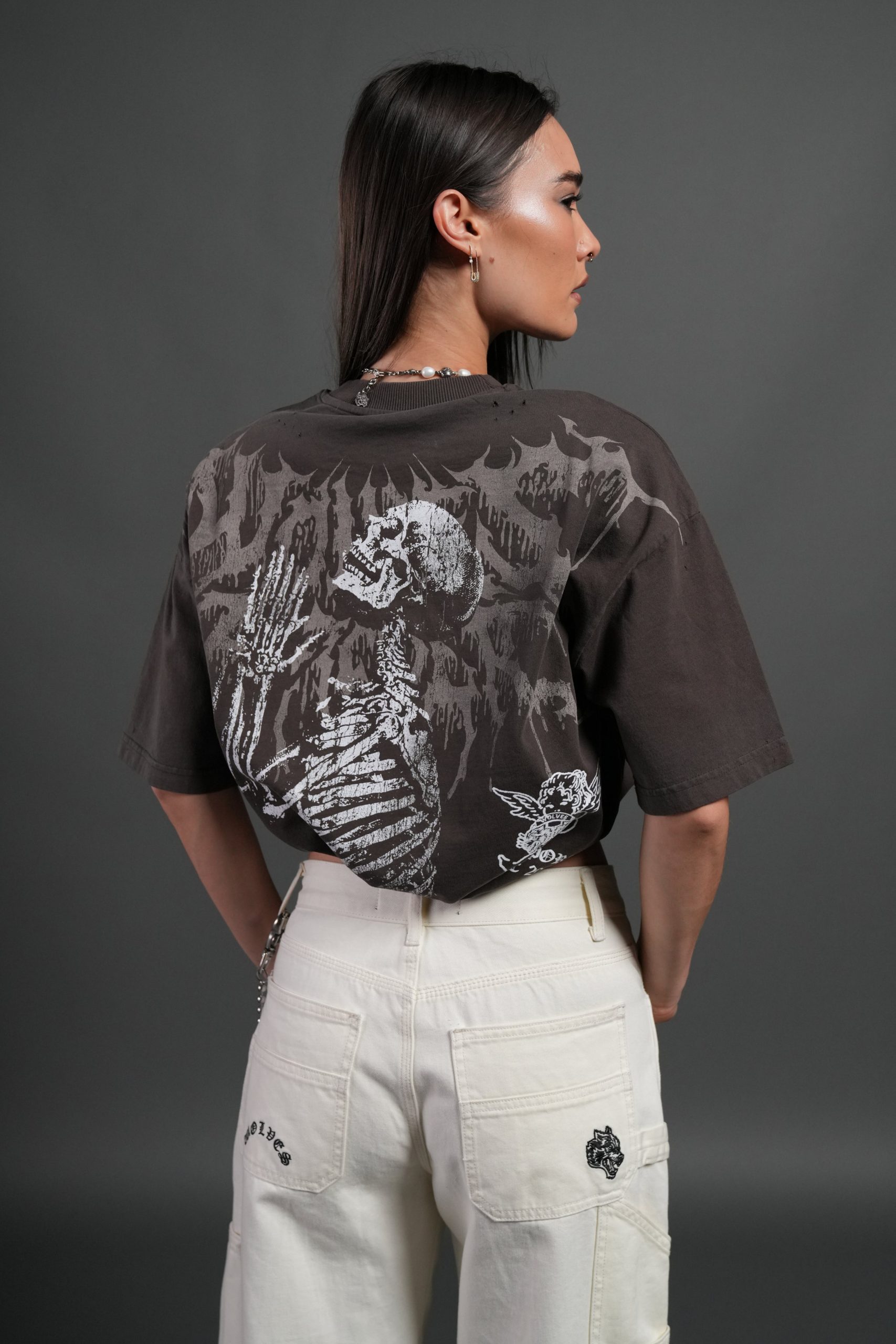 No Weapon Hesh Distressed Grunge Mid Length Raw Hem Tee in Darc Brown Drift Wash - Image 4