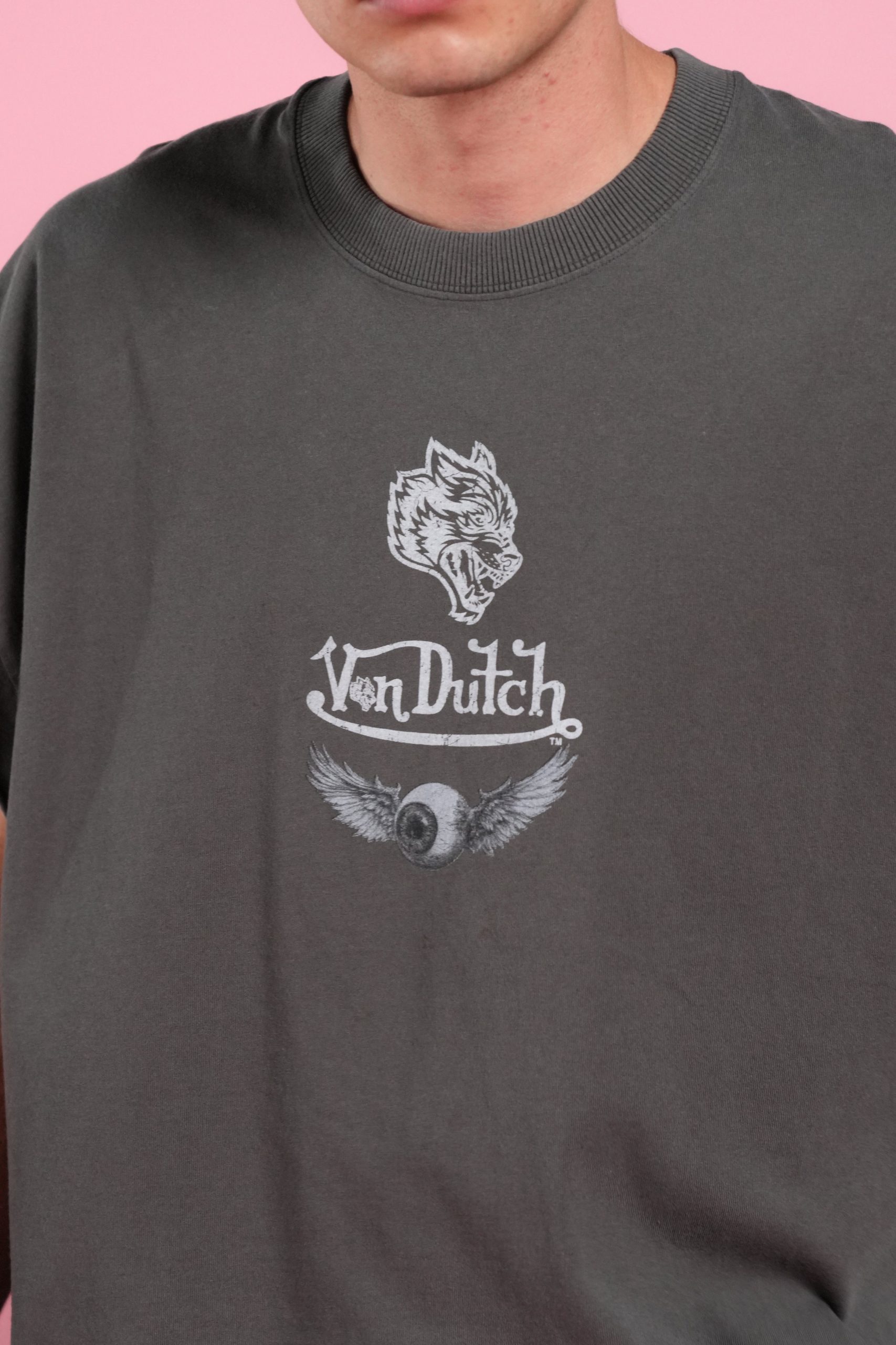 Take-Off Grunge Cut-Off Mid-Length Raw Hem Tee in Wolf Gray - Image 11