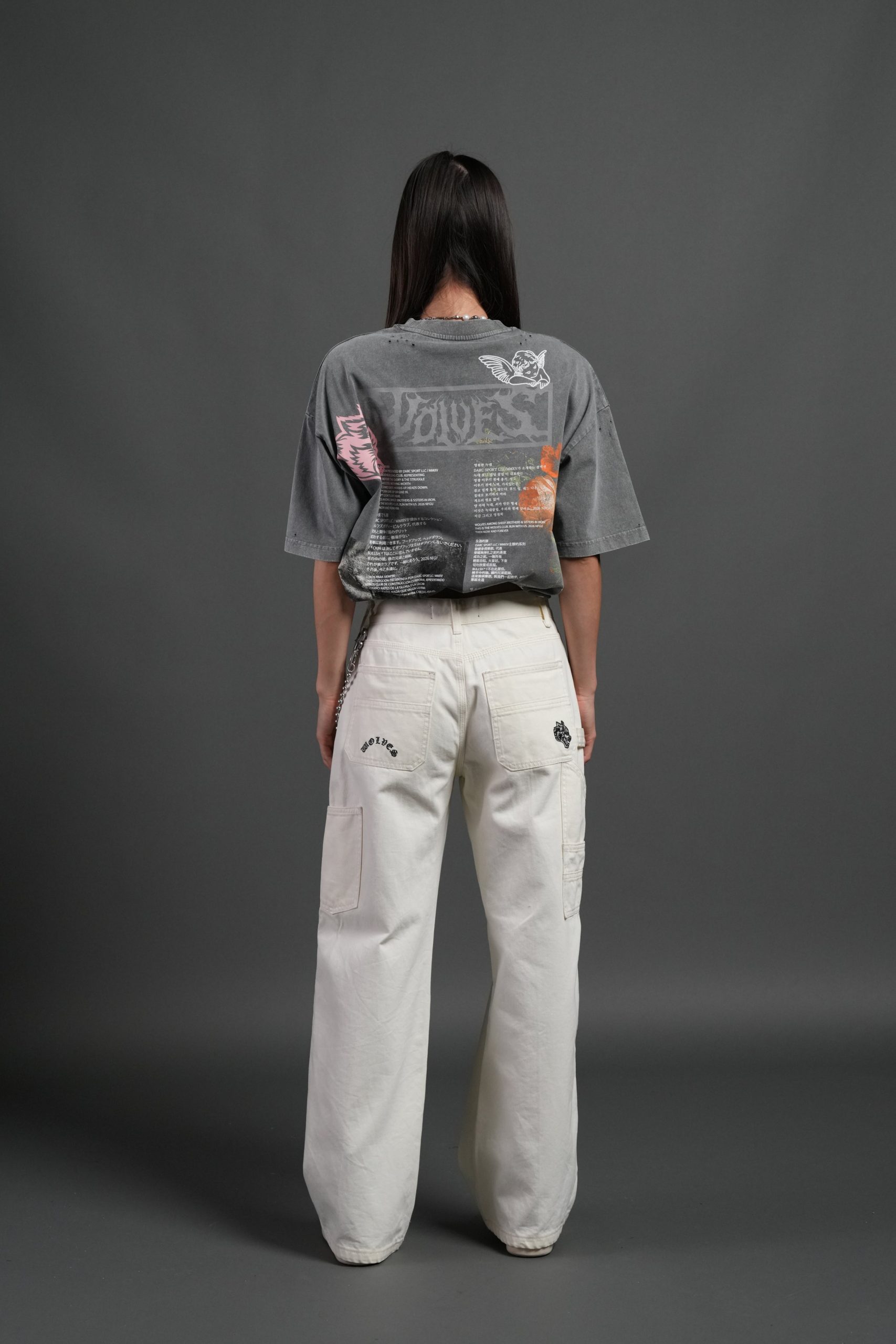 Wolves Valor Distressed Grunge Mid Length Raw Hem Tee in Slate Gray - Image 6