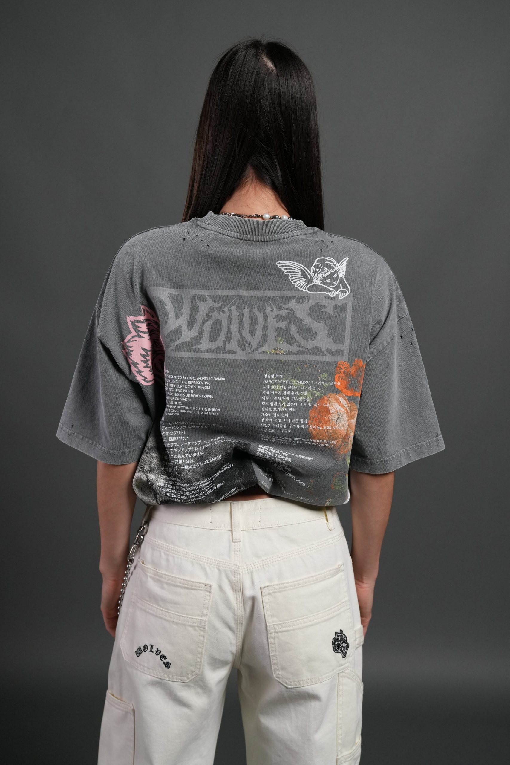 Wolves Valor Distressed Grunge Mid Length Raw Hem Tee in Slate Gray - Image 4