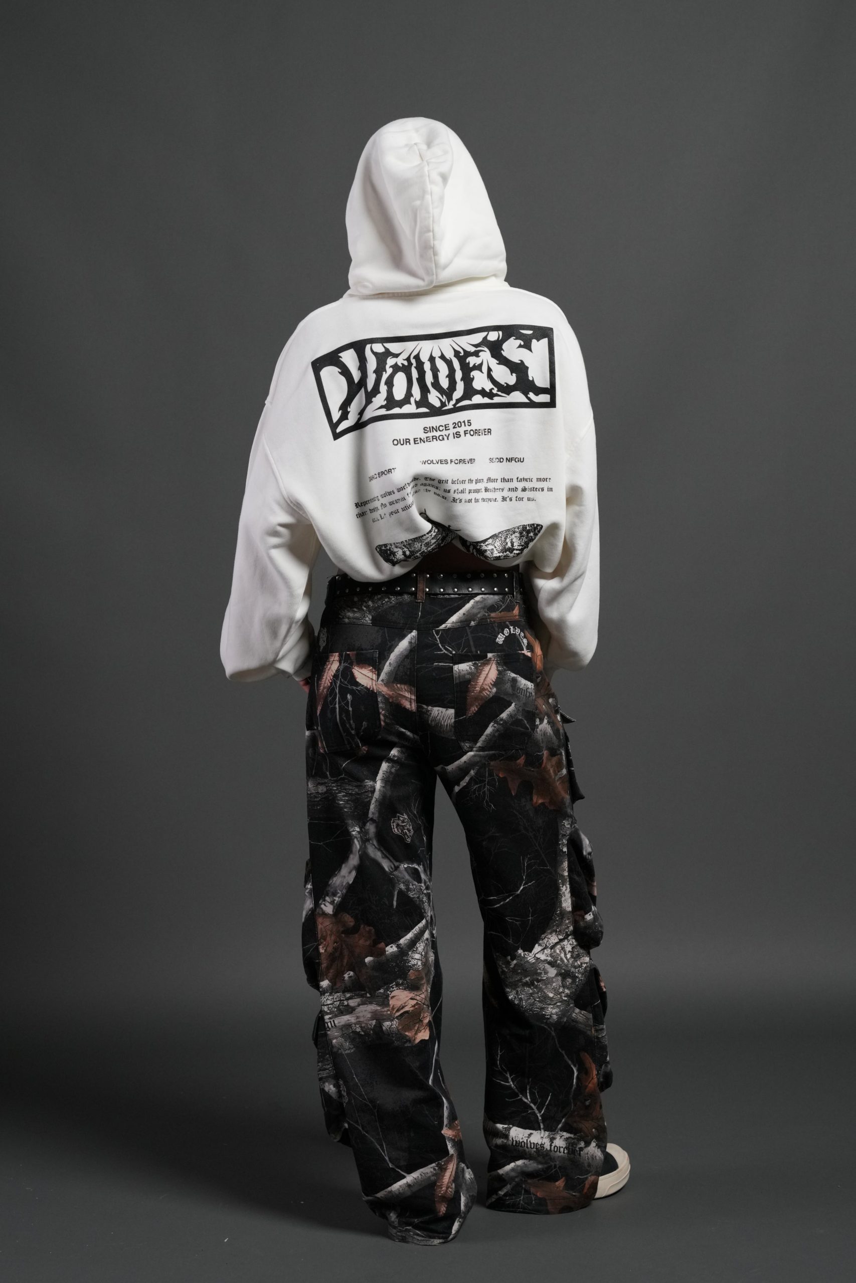 Death's-Head Pierce Hoodie in Cream - Image 6