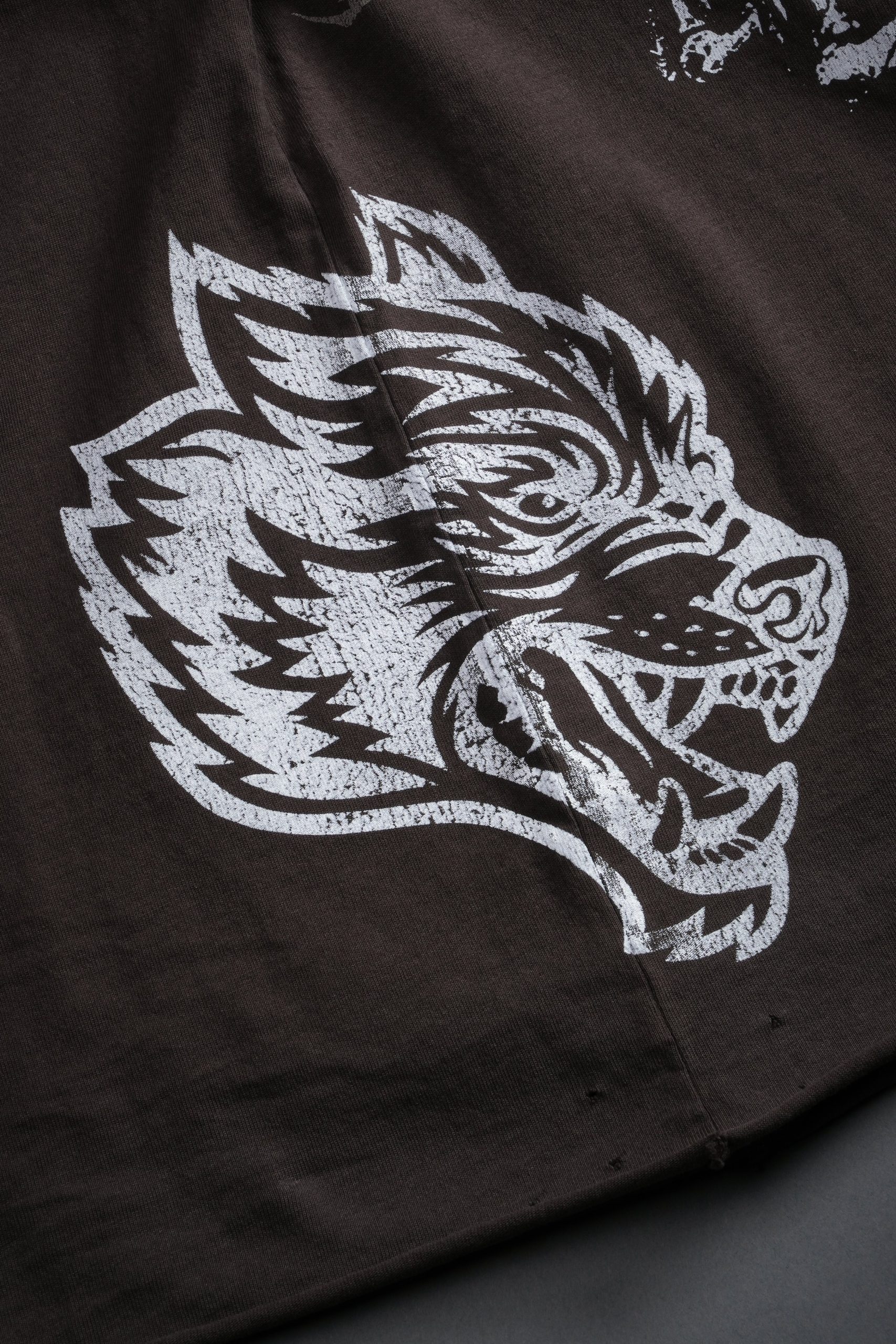 No Weapon Hesh Distressed Grunge Mid Length Raw Hem Tee in Darc Brown Drift Wash - Image 12