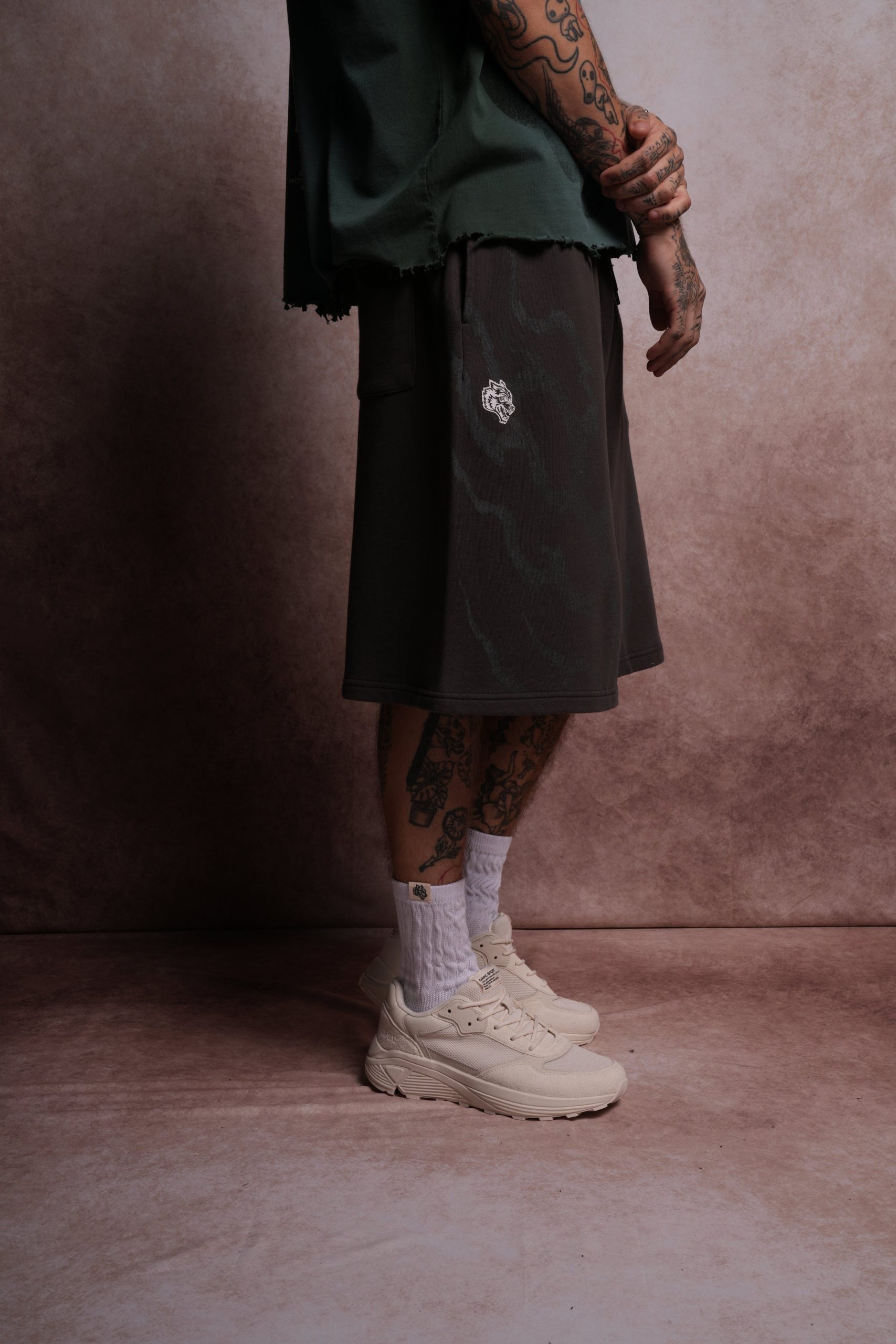 Darc Infernal Oversized Osiris Sweat Shorts in Wolf Gray - Image 4