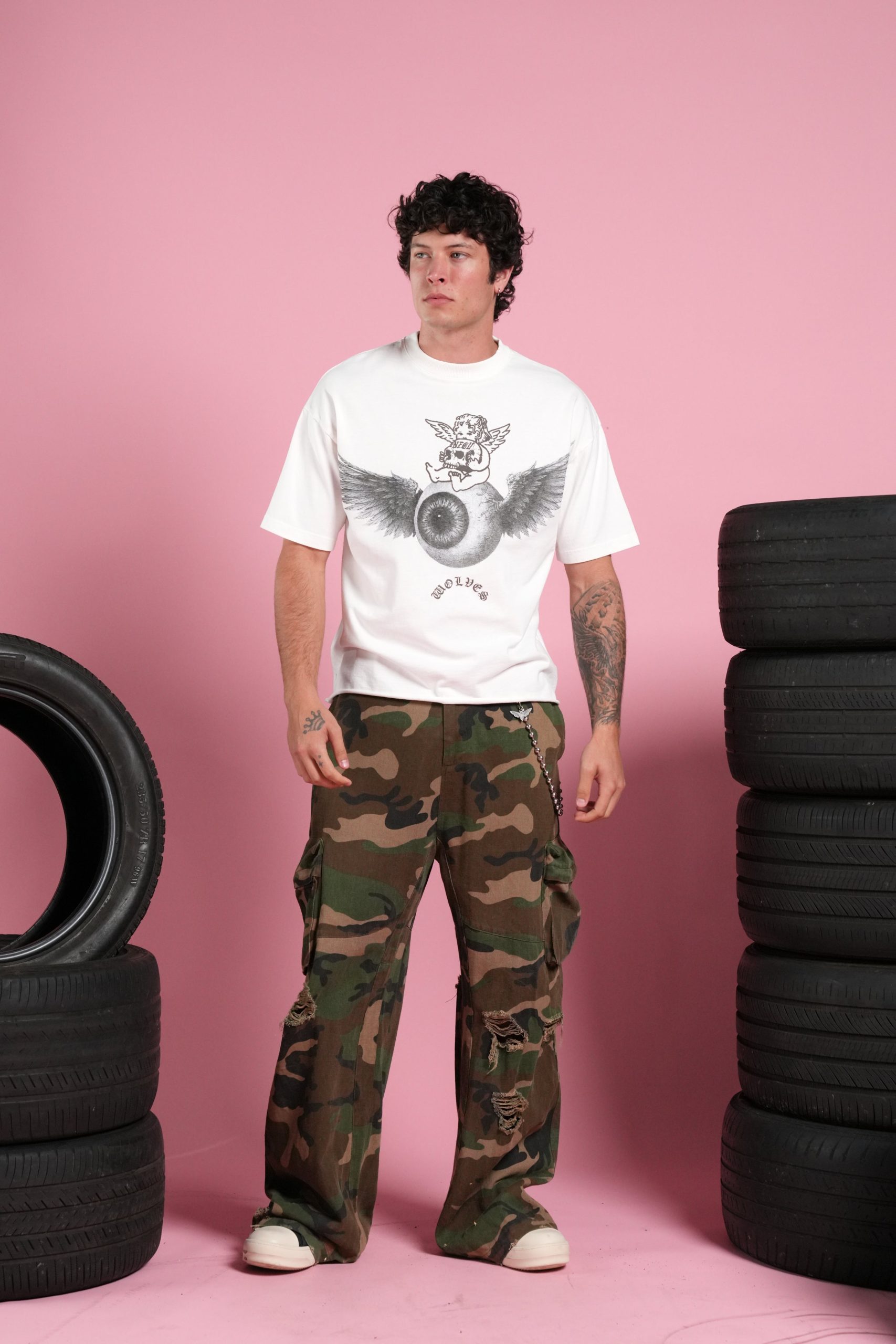 Flight Club V2 Grunge Mid Length Raw Hem Tee in Cream - Image 5