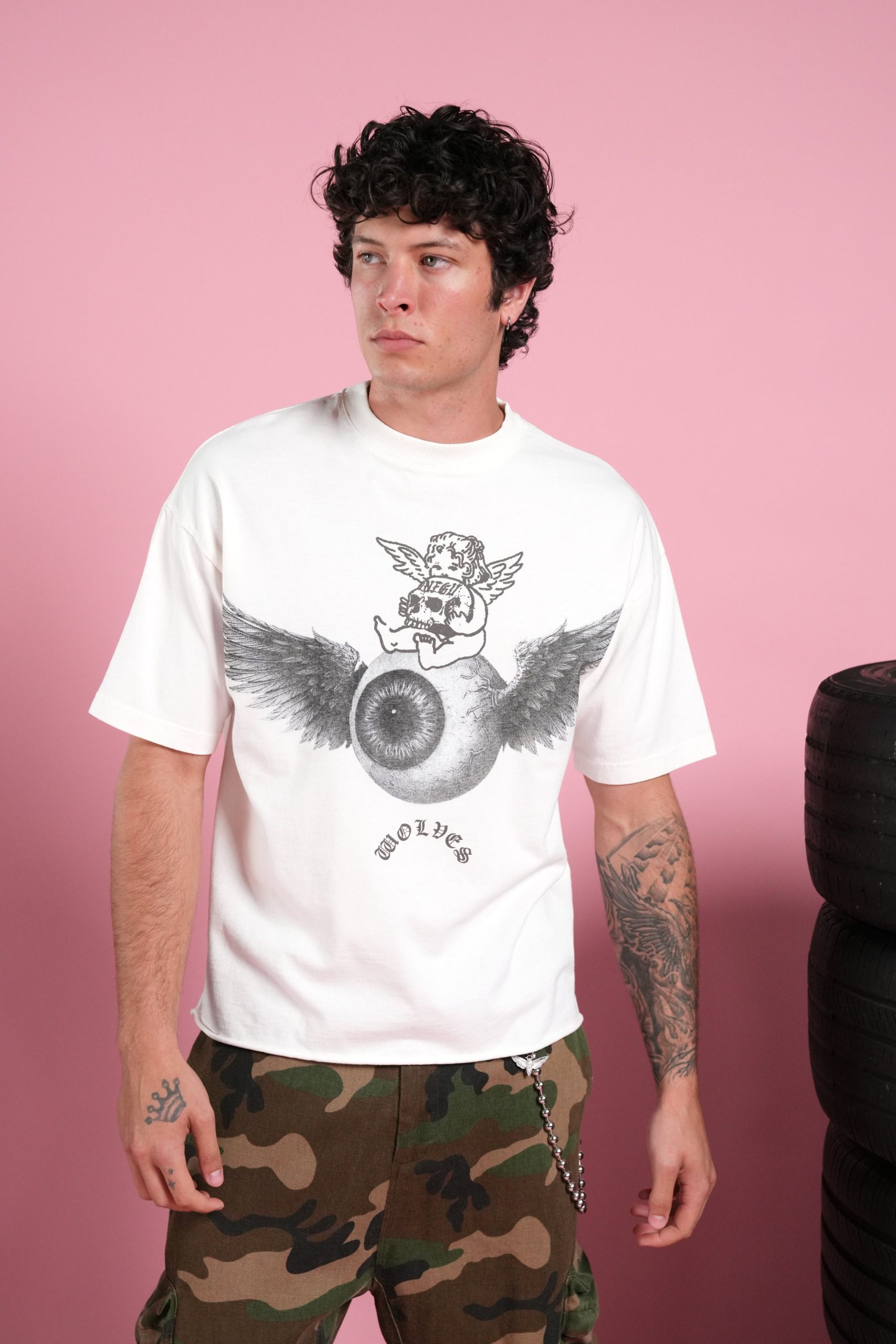 Flight Club V2 Grunge Mid Length Raw Hem Tee in Cream - Image 4