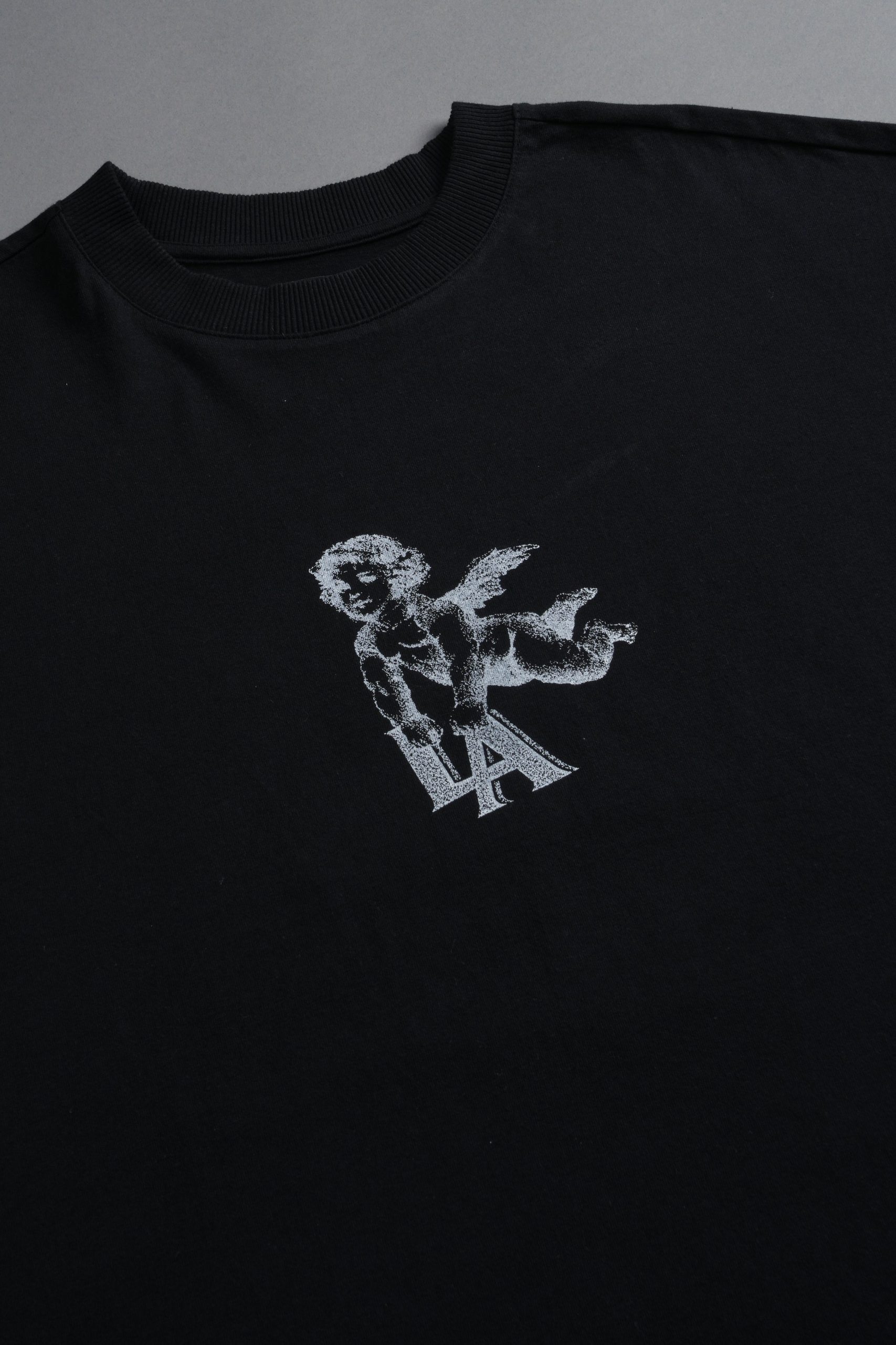 La Cherub Grunge Mid Length Raw Hem Cap Sleeve Tee in Black - Image 7