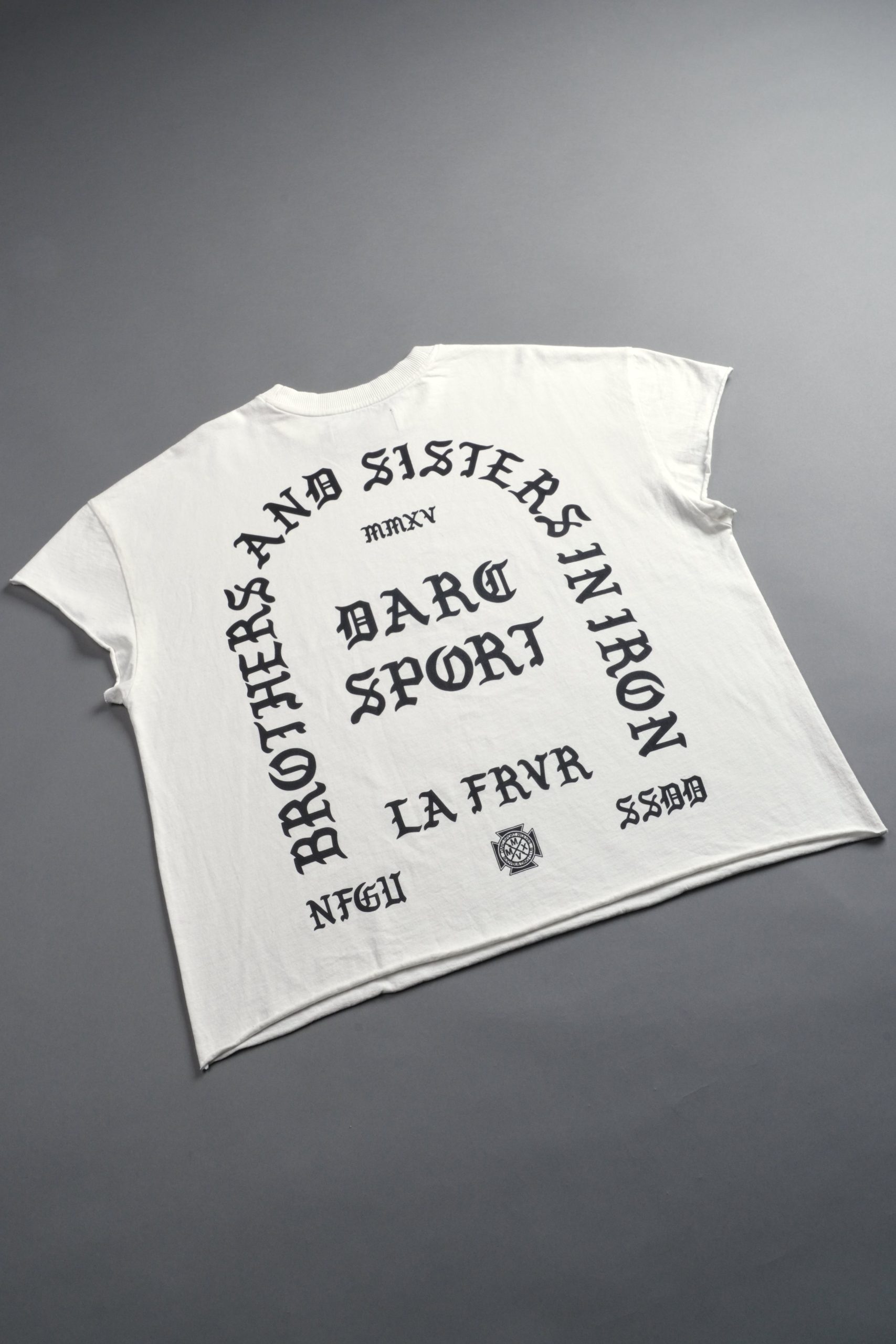 La Cherub Grunge Mid Length Raw Hem Cap Sleeve Tee in Cream - Image 8