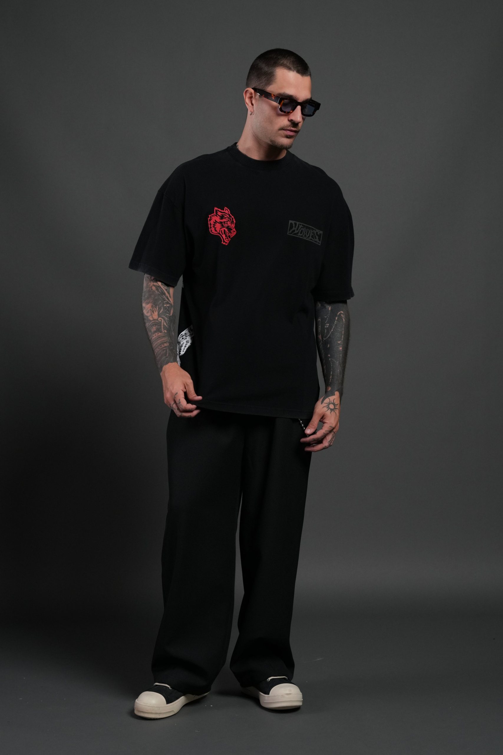 Wolves Valor Premium Oversized Tee in Black - Image 5
