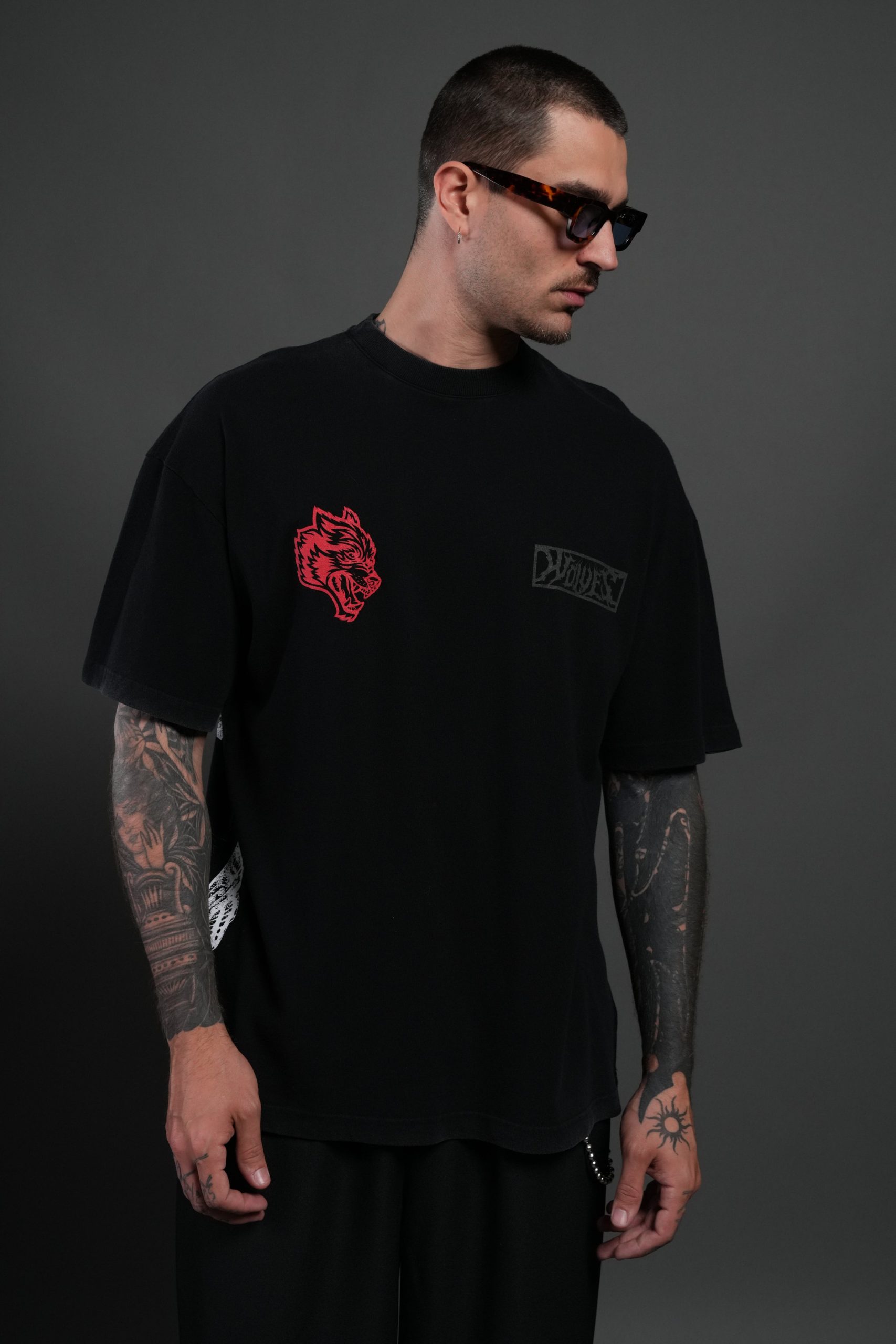 Wolves Valor Premium Oversized Tee in Black - Image 2
