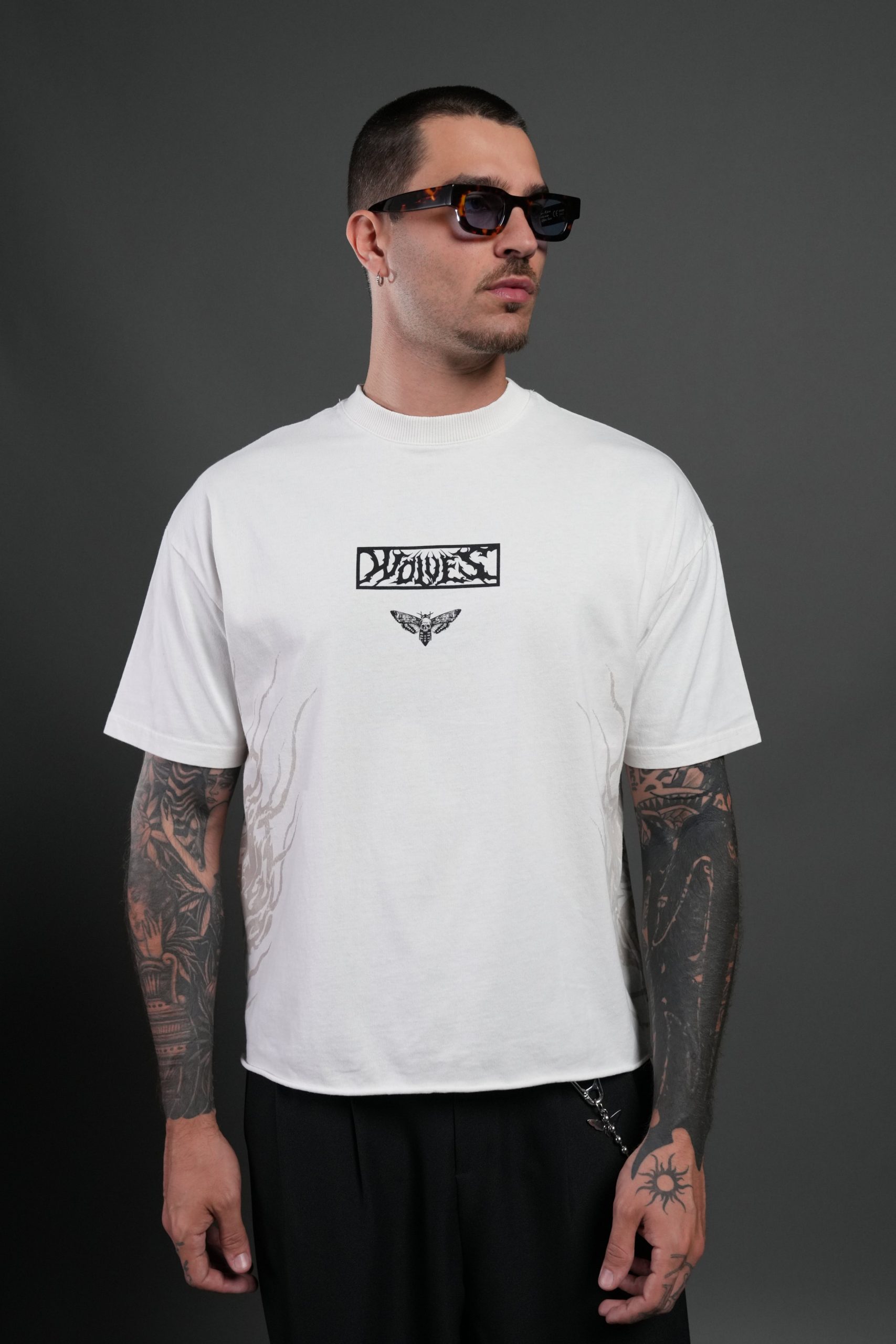 Death's-Head Grunge Mid Length Raw Hem Tee in Cream - Image 2