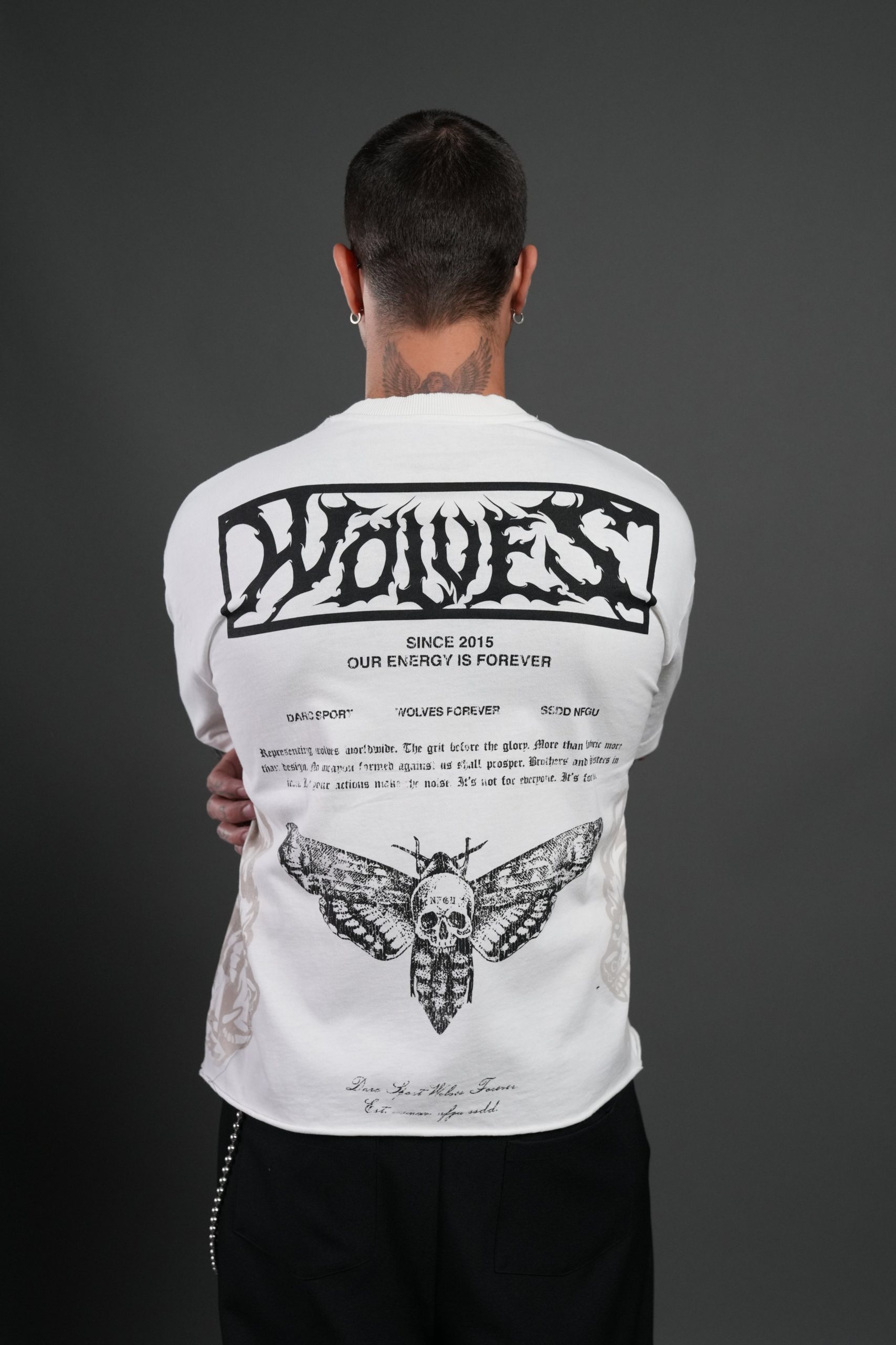 Death's-Head Grunge Mid Length Raw Hem Tee in Cream - Image 4
