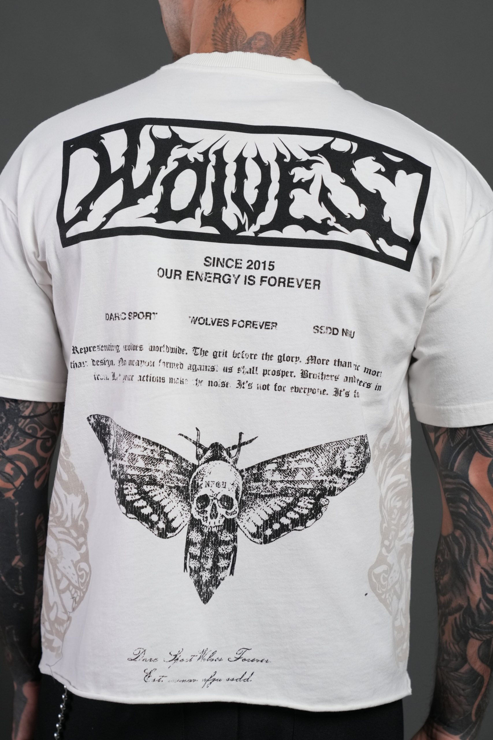 Death's-Head Grunge Mid Length Raw Hem Tee in Cream - Image 8