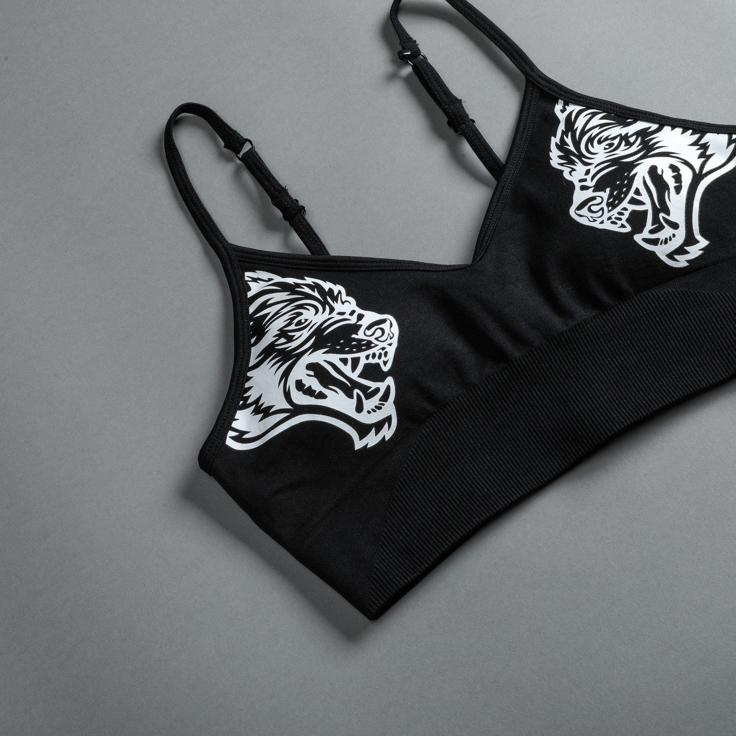 Dual Everson Seamless Sports Bra in Black - Image 8