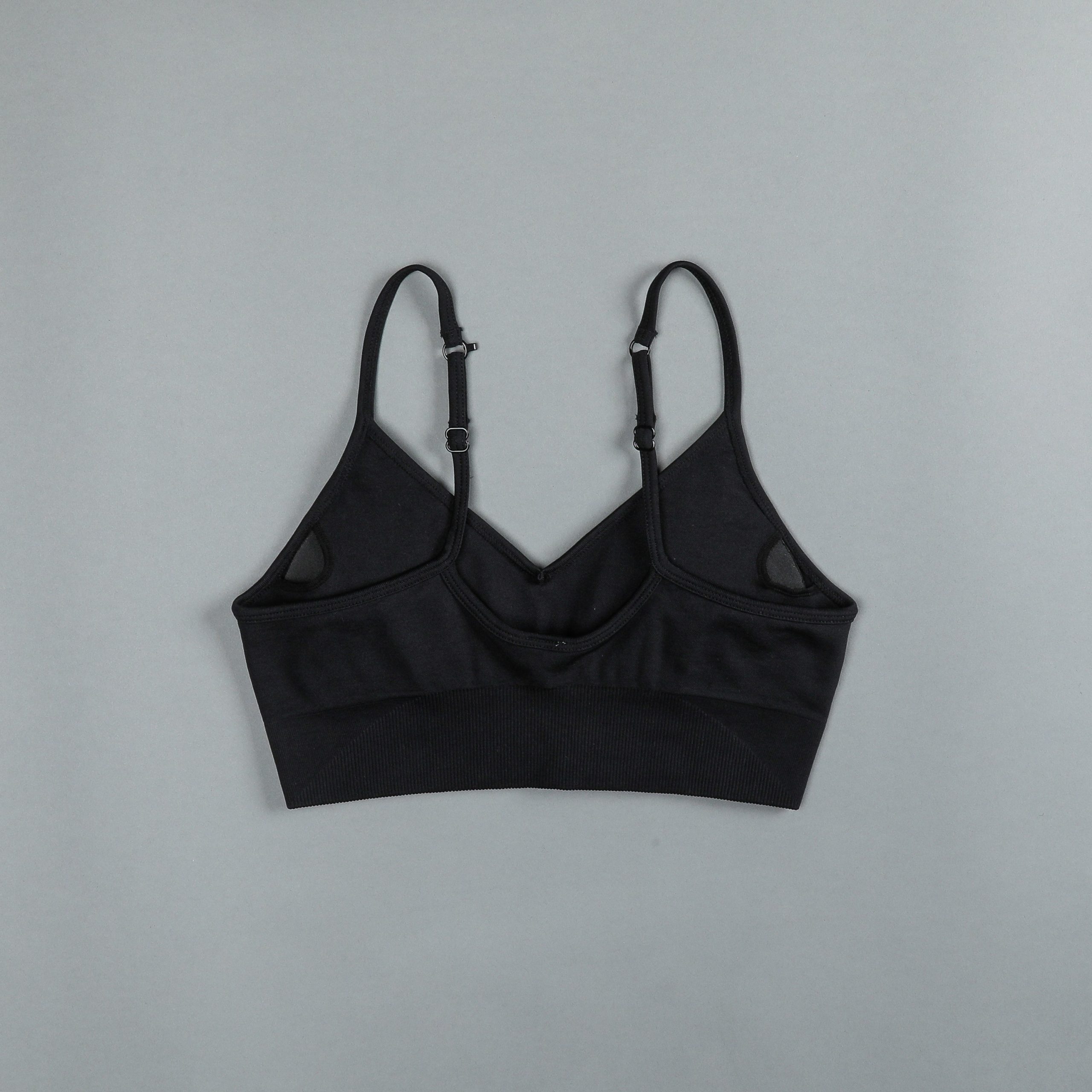 Dual Everson Seamless Sports Bra in Black - Image 4
