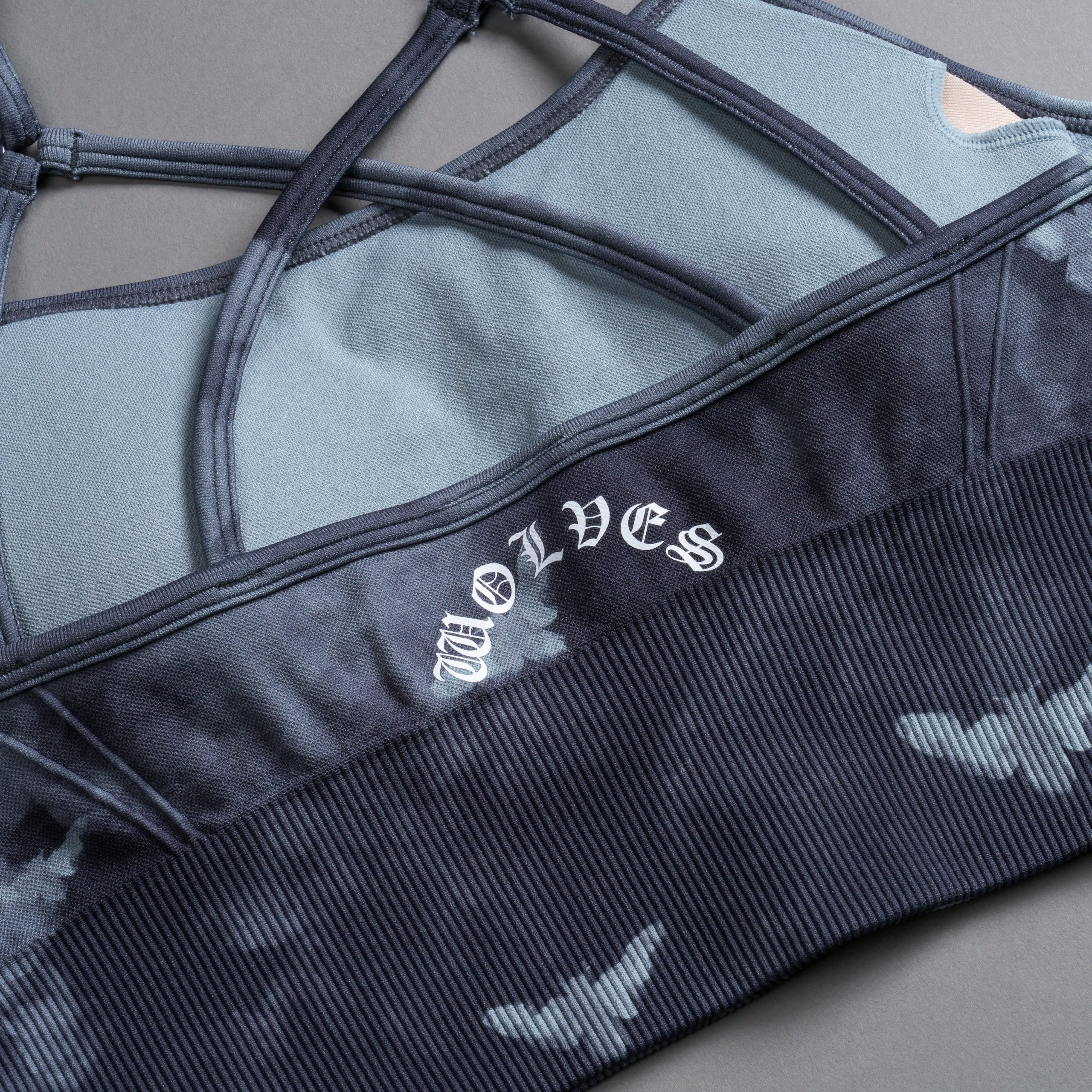 Single Wolf Chopper Everson Seamless Huxley Bra in Blue Lagoon Death Moth Ghost Clouds - Image 8
