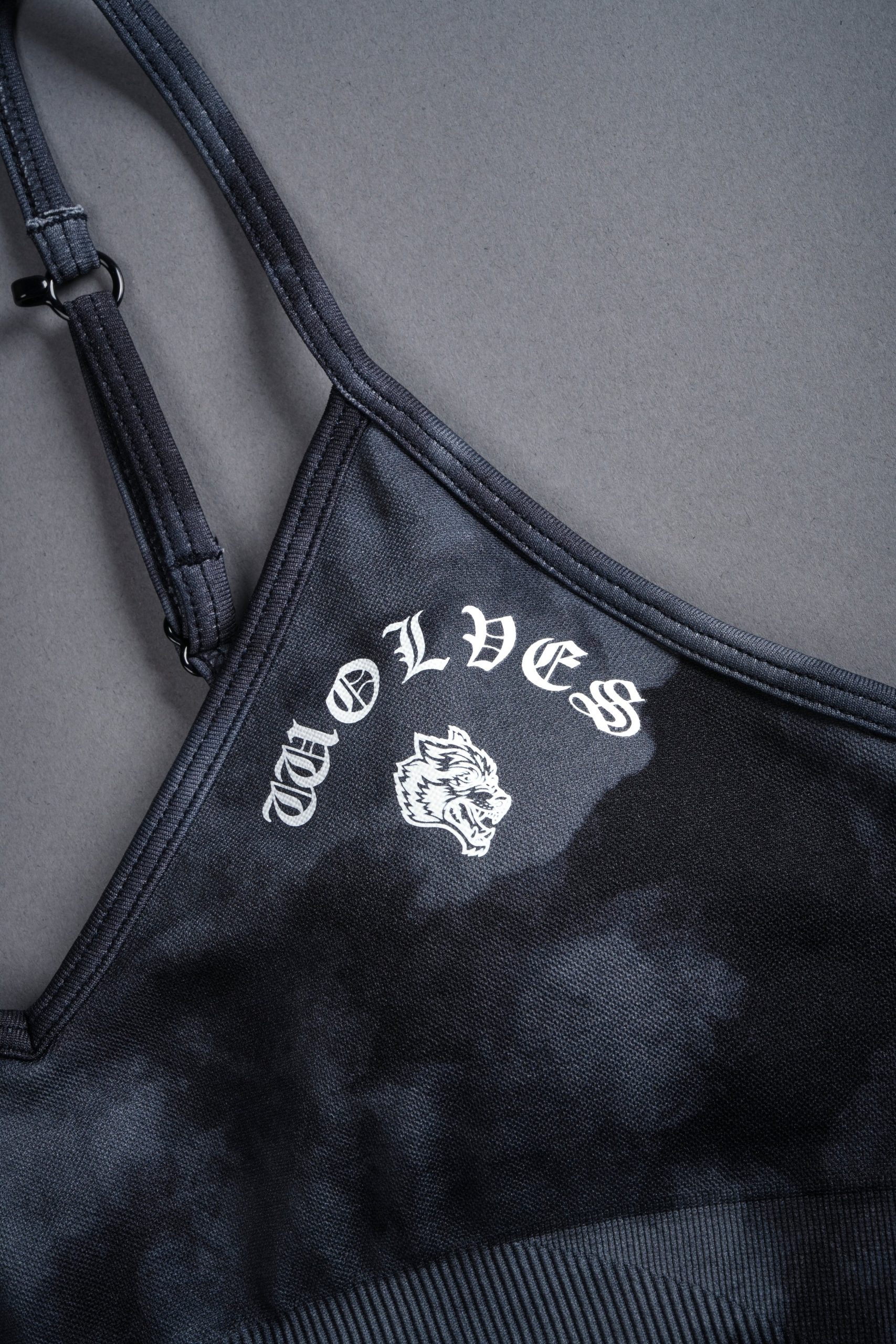 Chopper V2 Everson Seamless Sports Bra in Black Cherry Ghost Clouds - Image 6